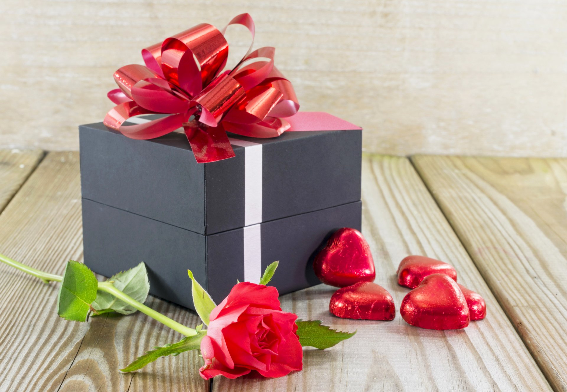 rose geschenk bogen süßigkeiten