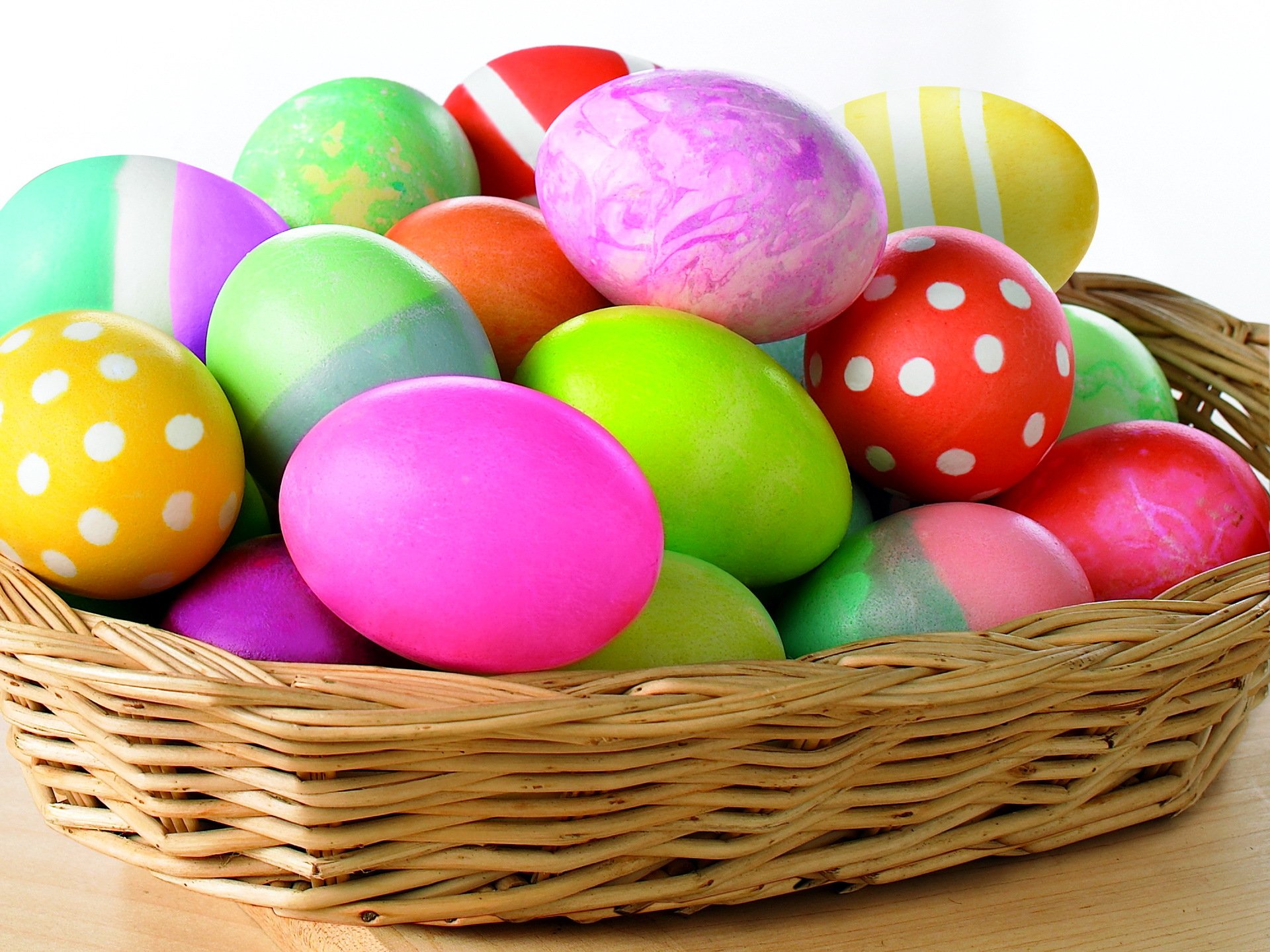 easter spring basket eggs paint