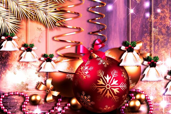 Oikrytka avec des boules de Noël et des décorations