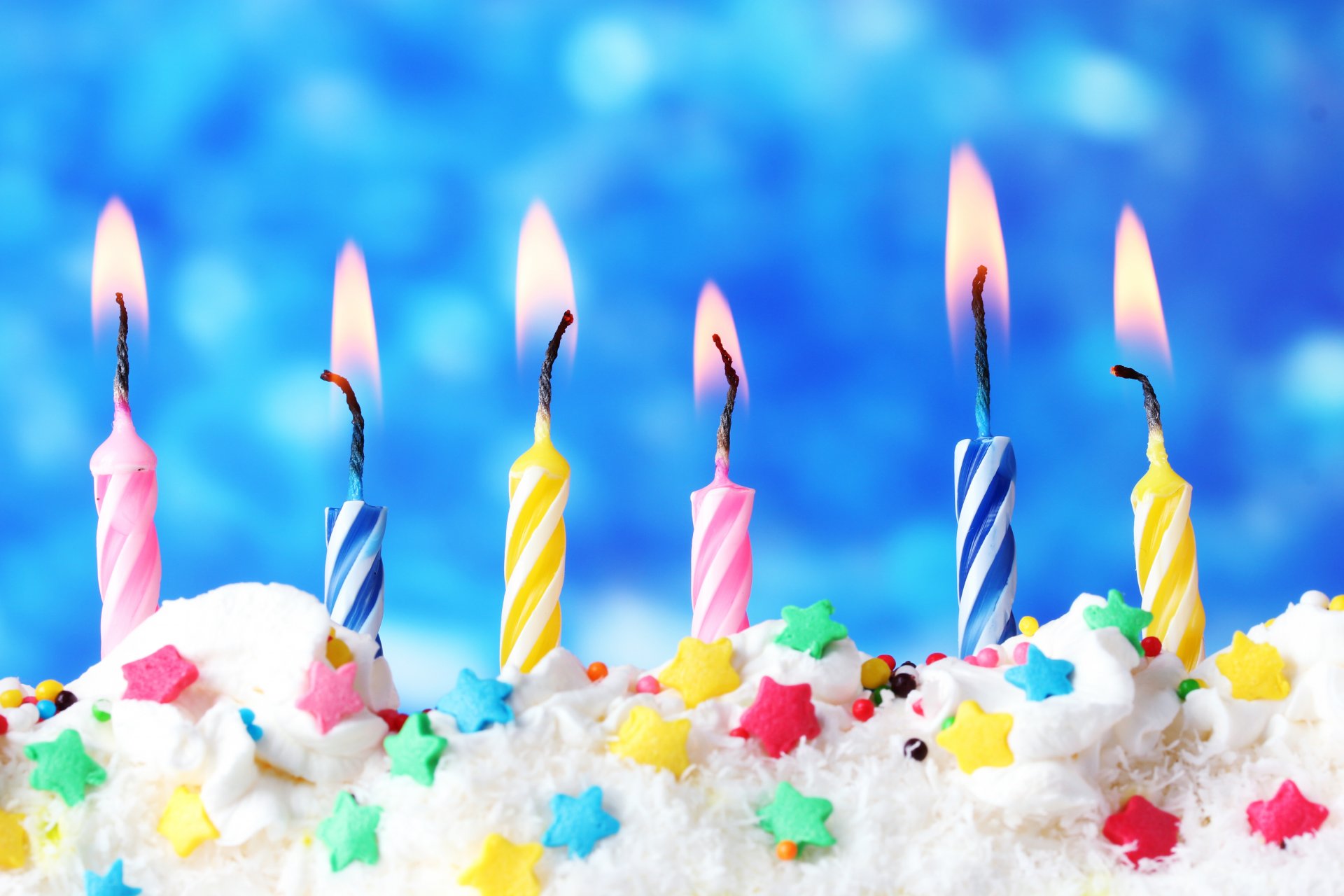 joyeux anniversaire bougies