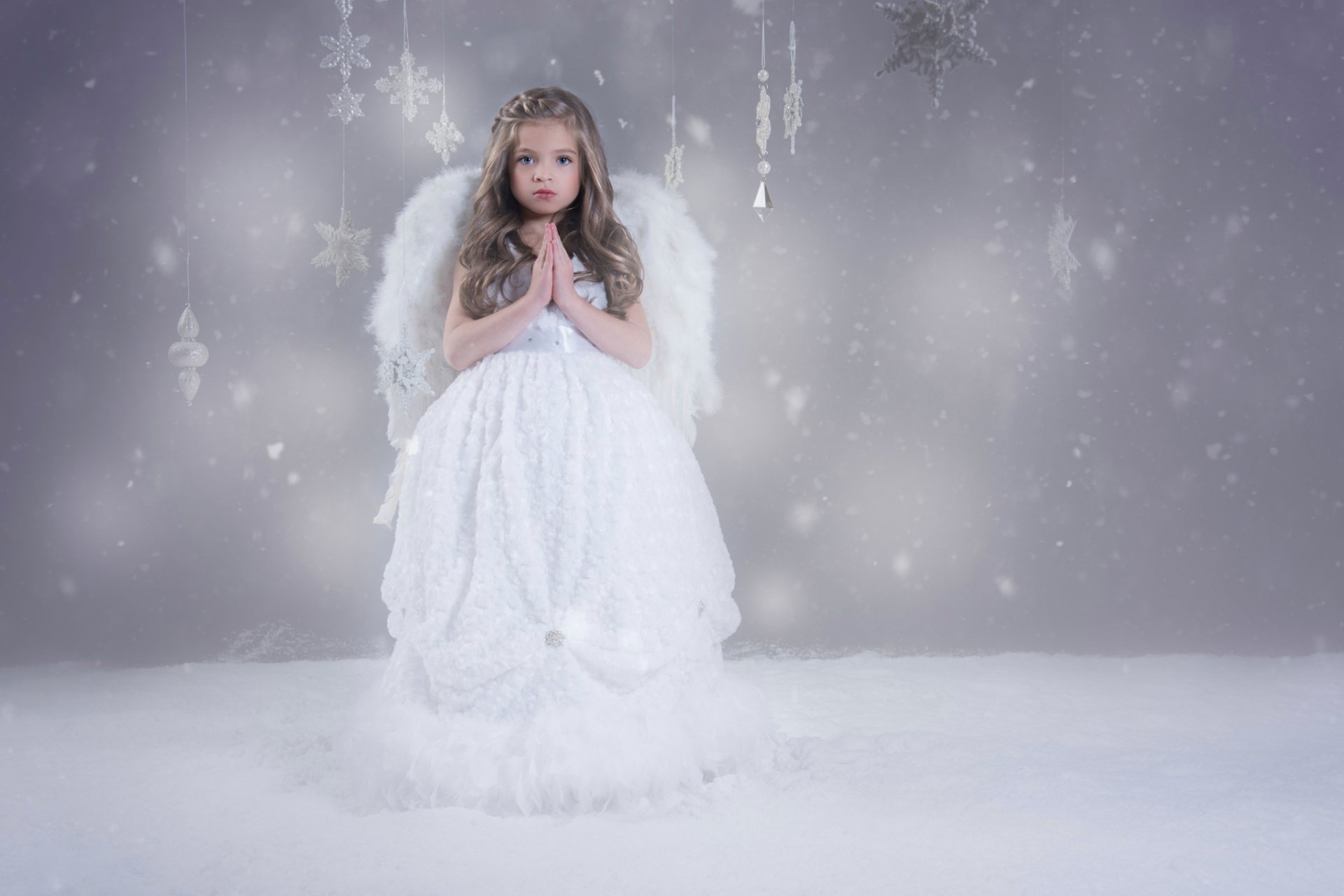 riposo angelo della neve ragazza angelo