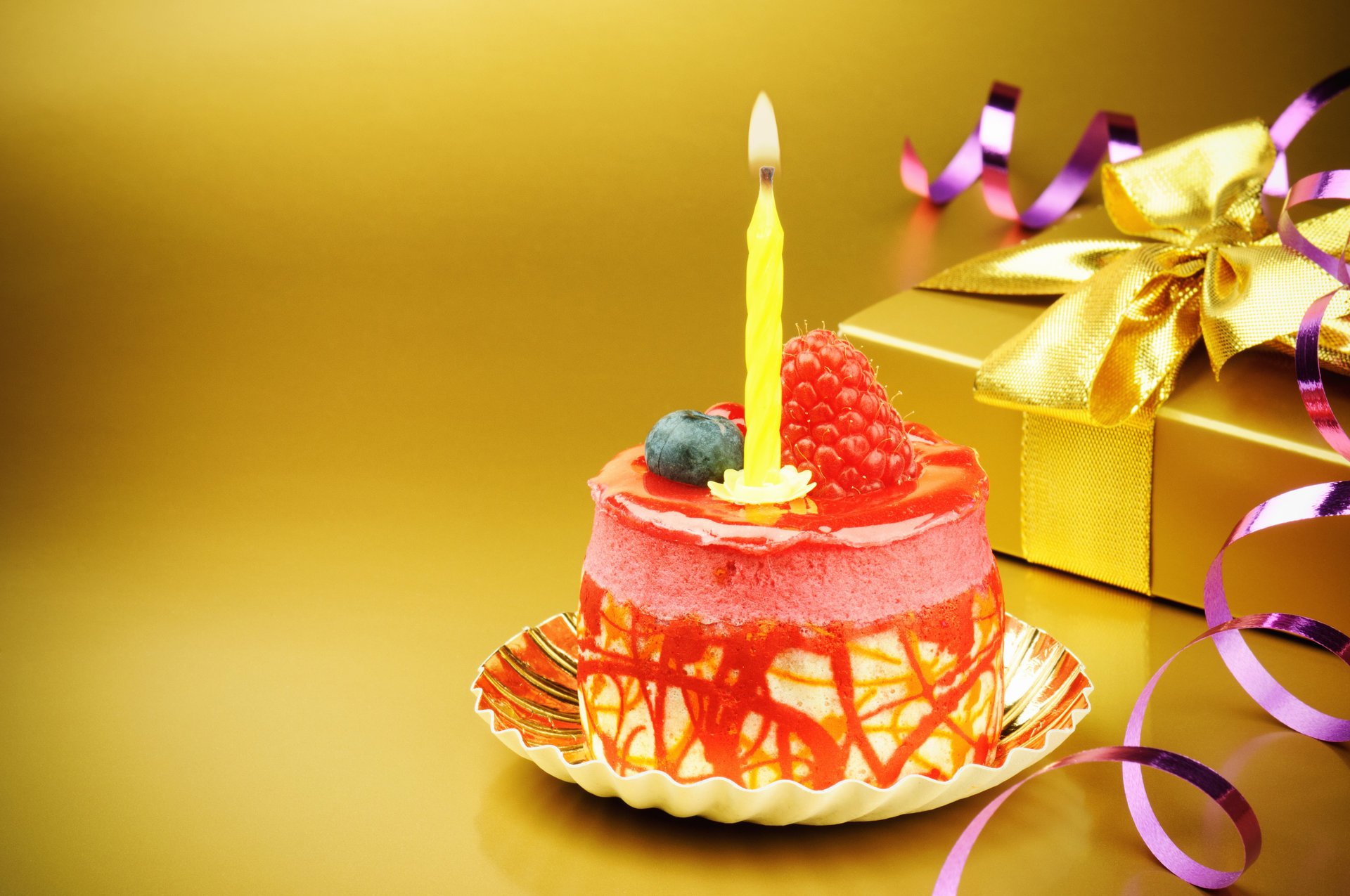 feliz cumpleaños vela pastel regalo arco