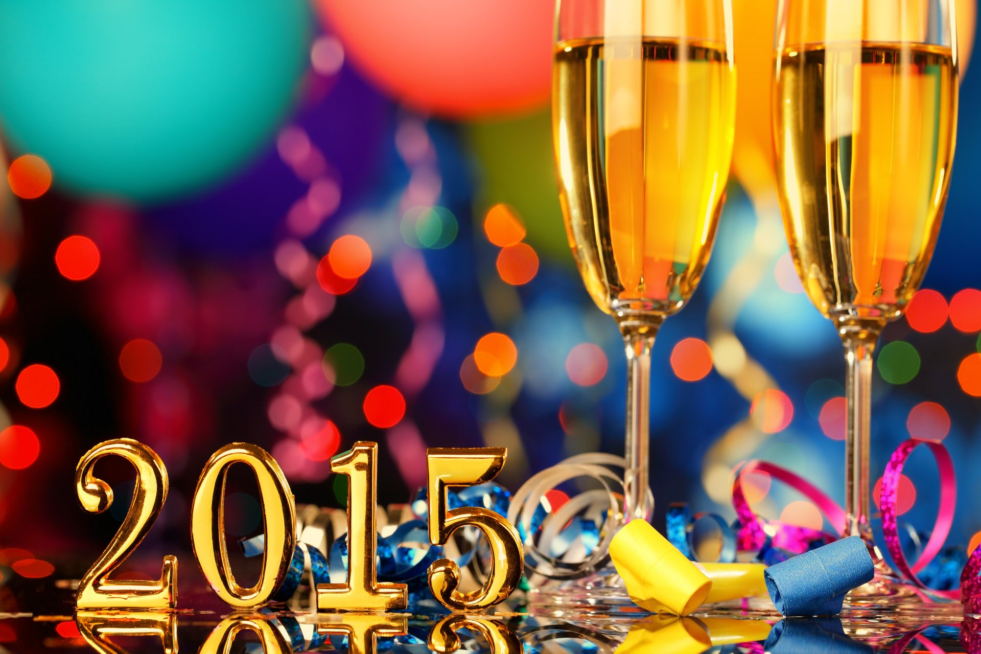 2015 feliz año nuevo champán vacaciones vacaciones copas de vino serpentina