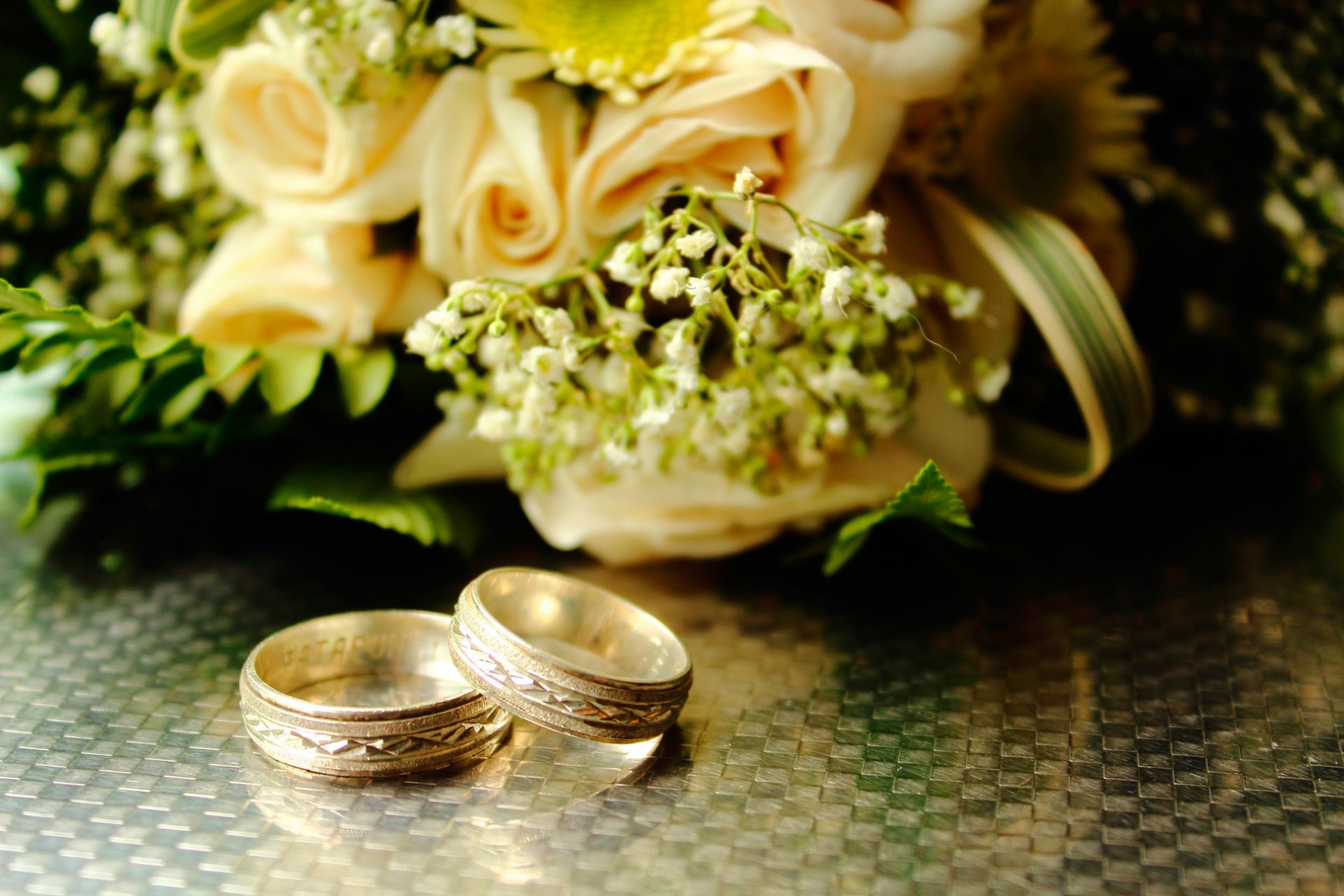 boda anillos ramo