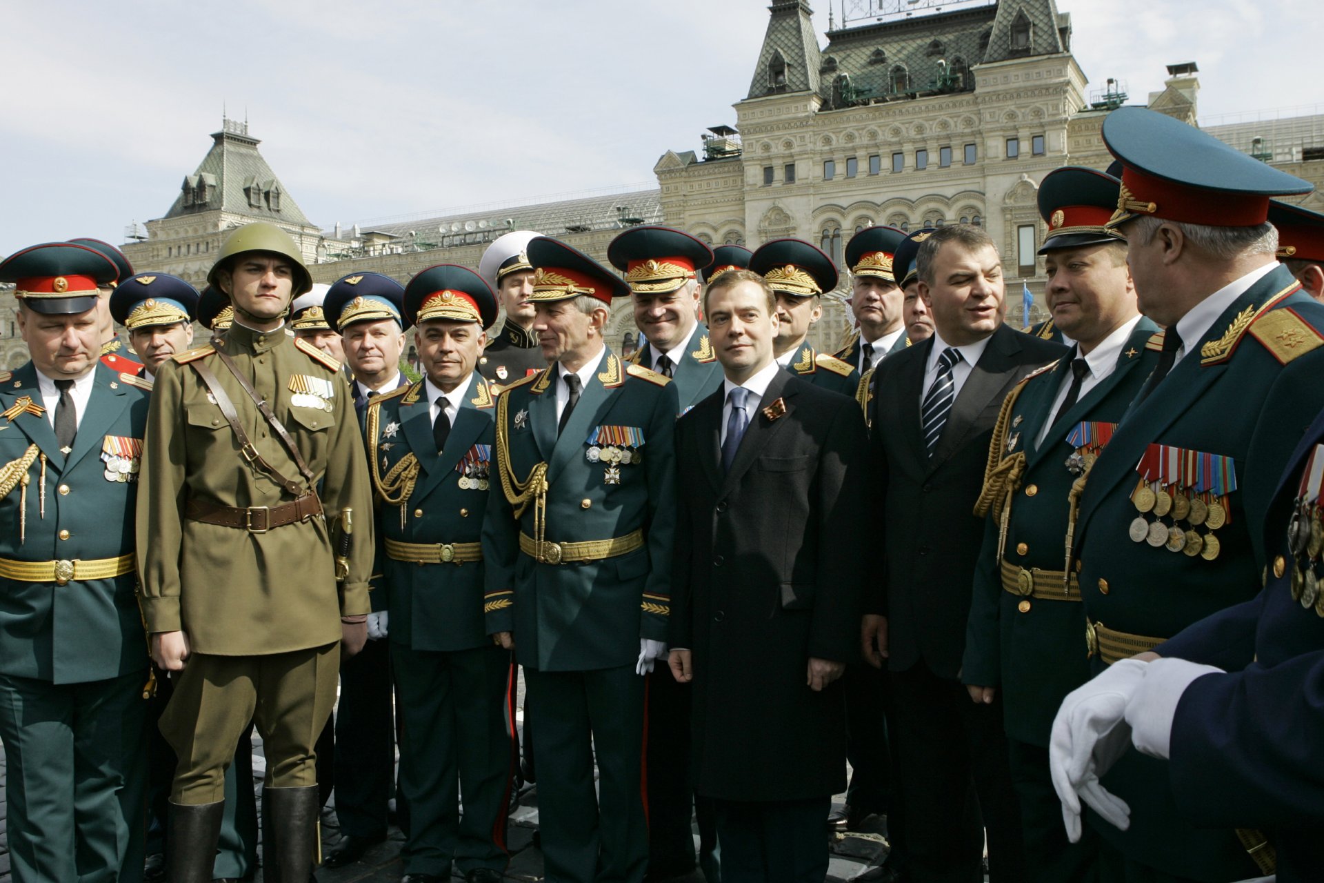 oficerowie żołnierze dmitrij miedwiediew wojskowy święto