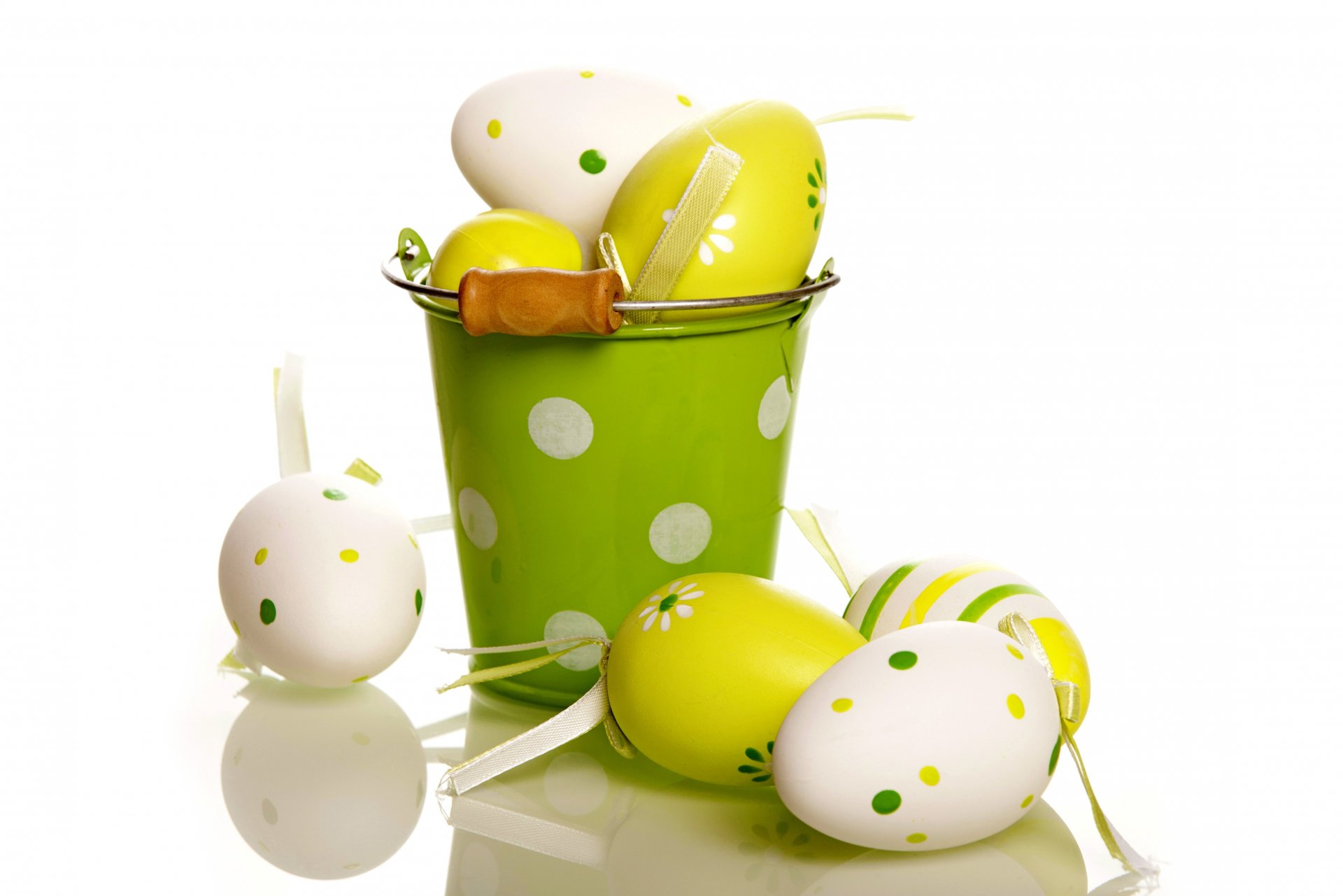easter eggs painted