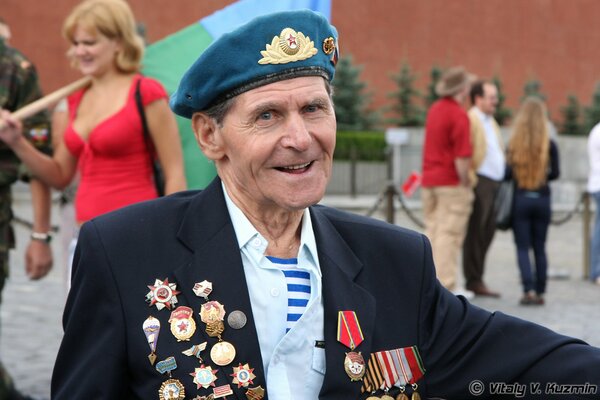 Veteran of the Great Patriotic War . Photo on Red Square on Victory Day - May 9