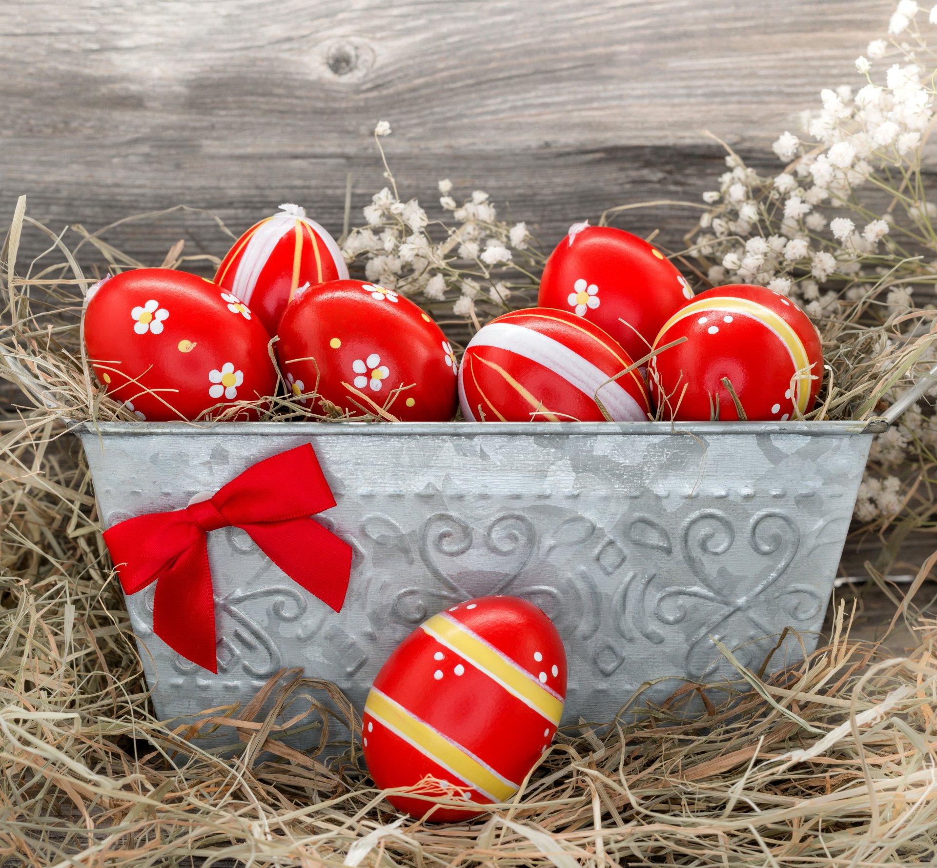 ostern eier blumen rot