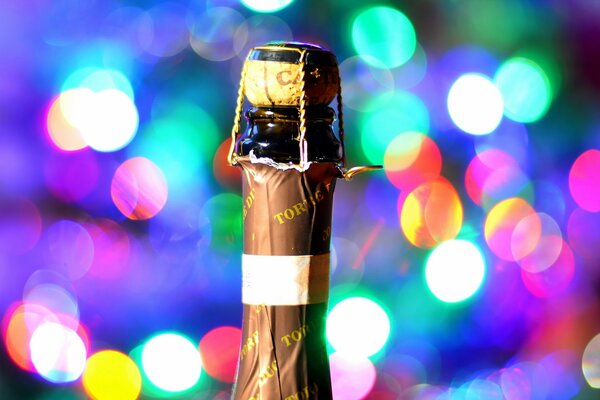 The symbol of the new year is champagne !