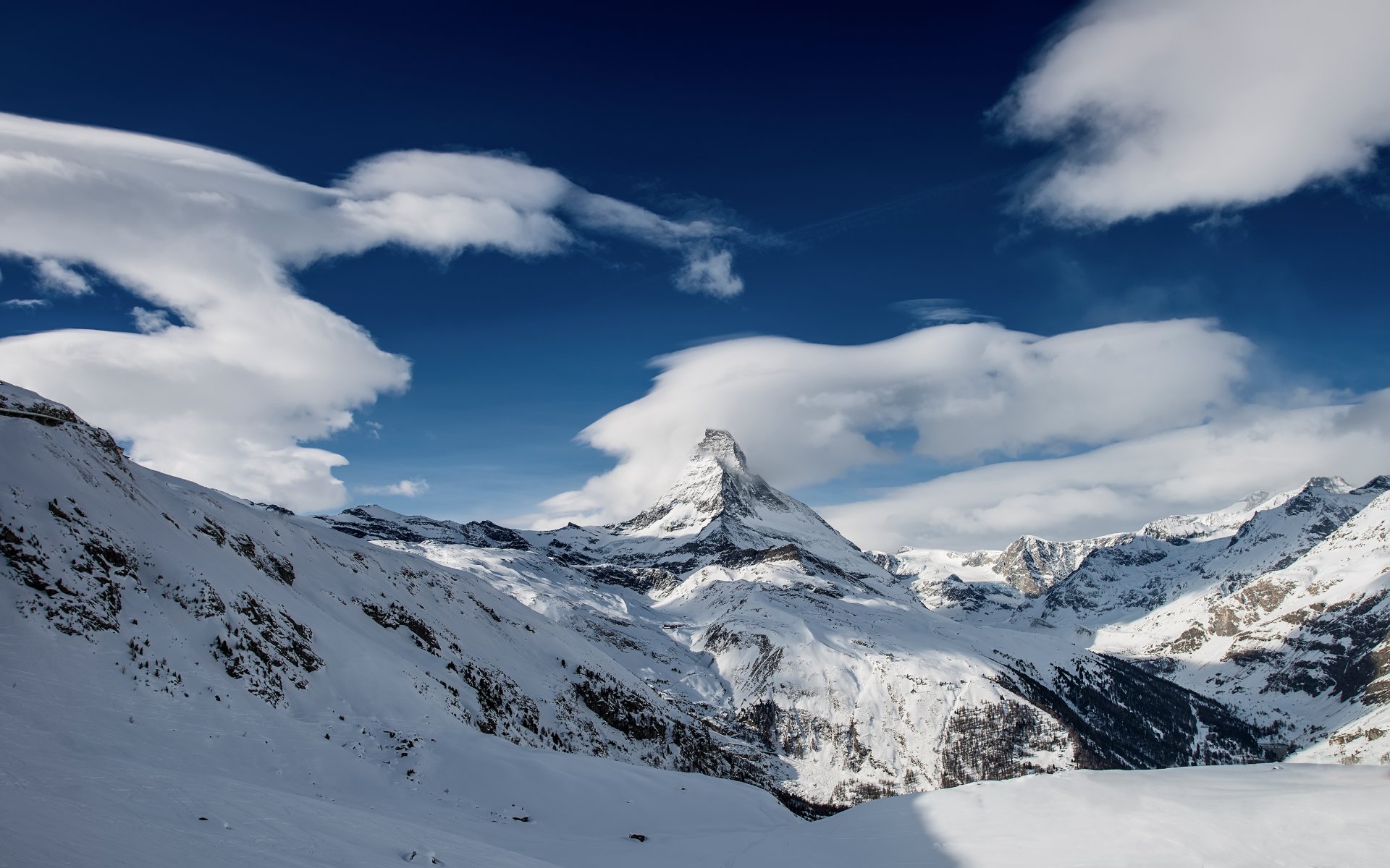 montañas nieve invierno suiza