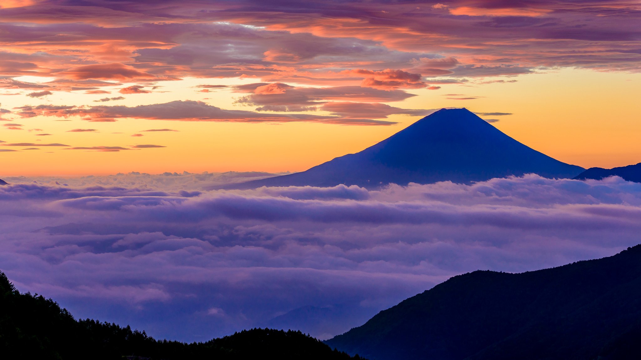 japan the island of honshu stratovolcano mountain fuji 富士山 sky clouds light