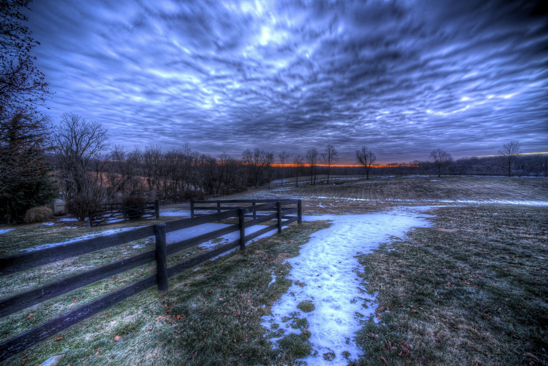 landschaft natur bäume schnee zaun himmel