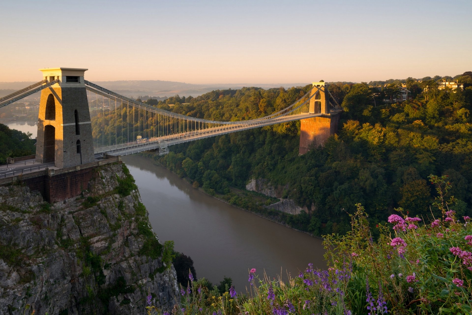 pont suspendu de clifton avon gorge clifton bristol angleterre rivière avon pont de clifton avon gorge pont rivière fleurs panorama