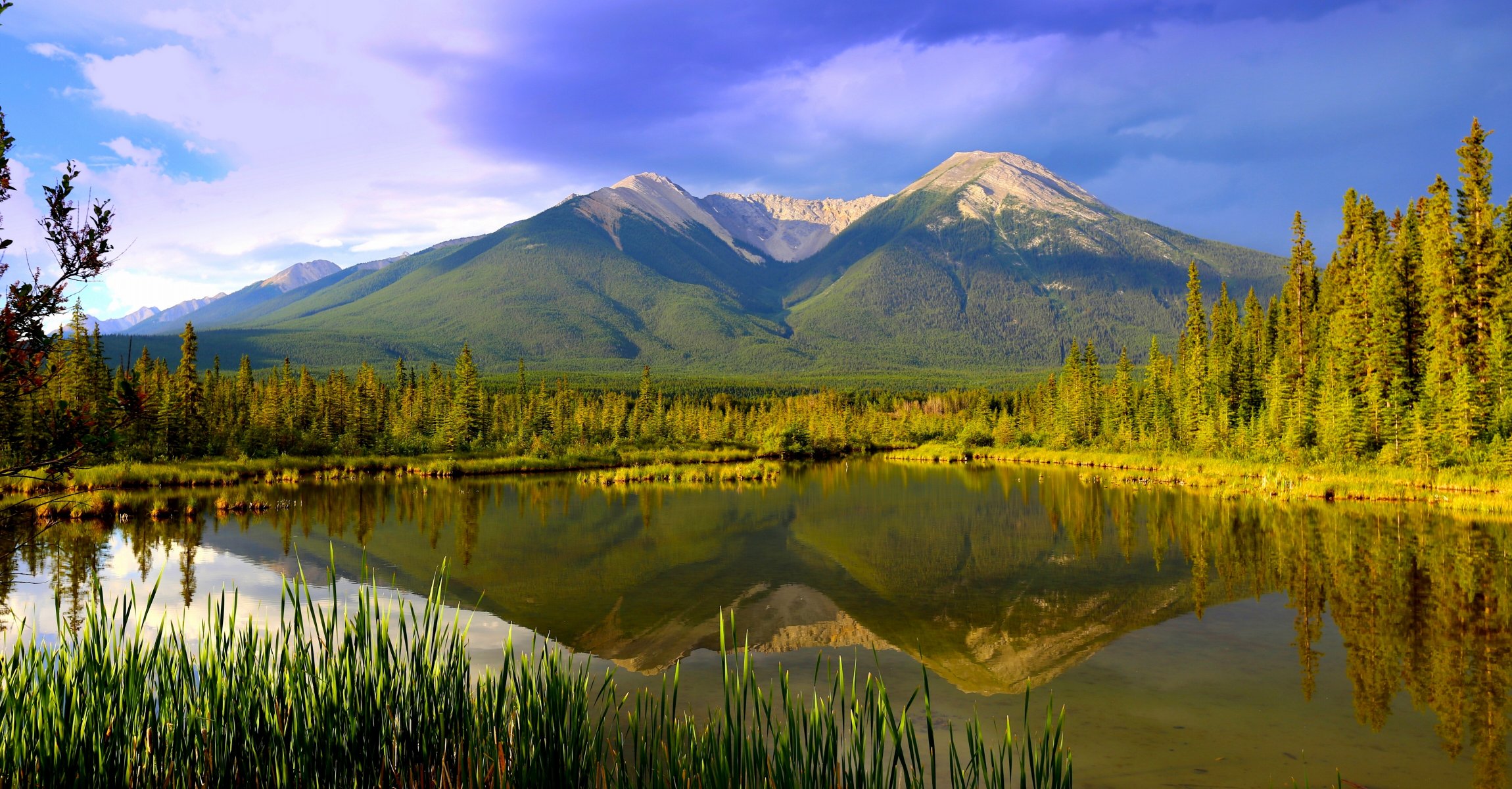 vermilion park narodowy banff alberta kanada canadian rockies jeziora vermilion banff canadian rockies jezioro góry odbicie panorama