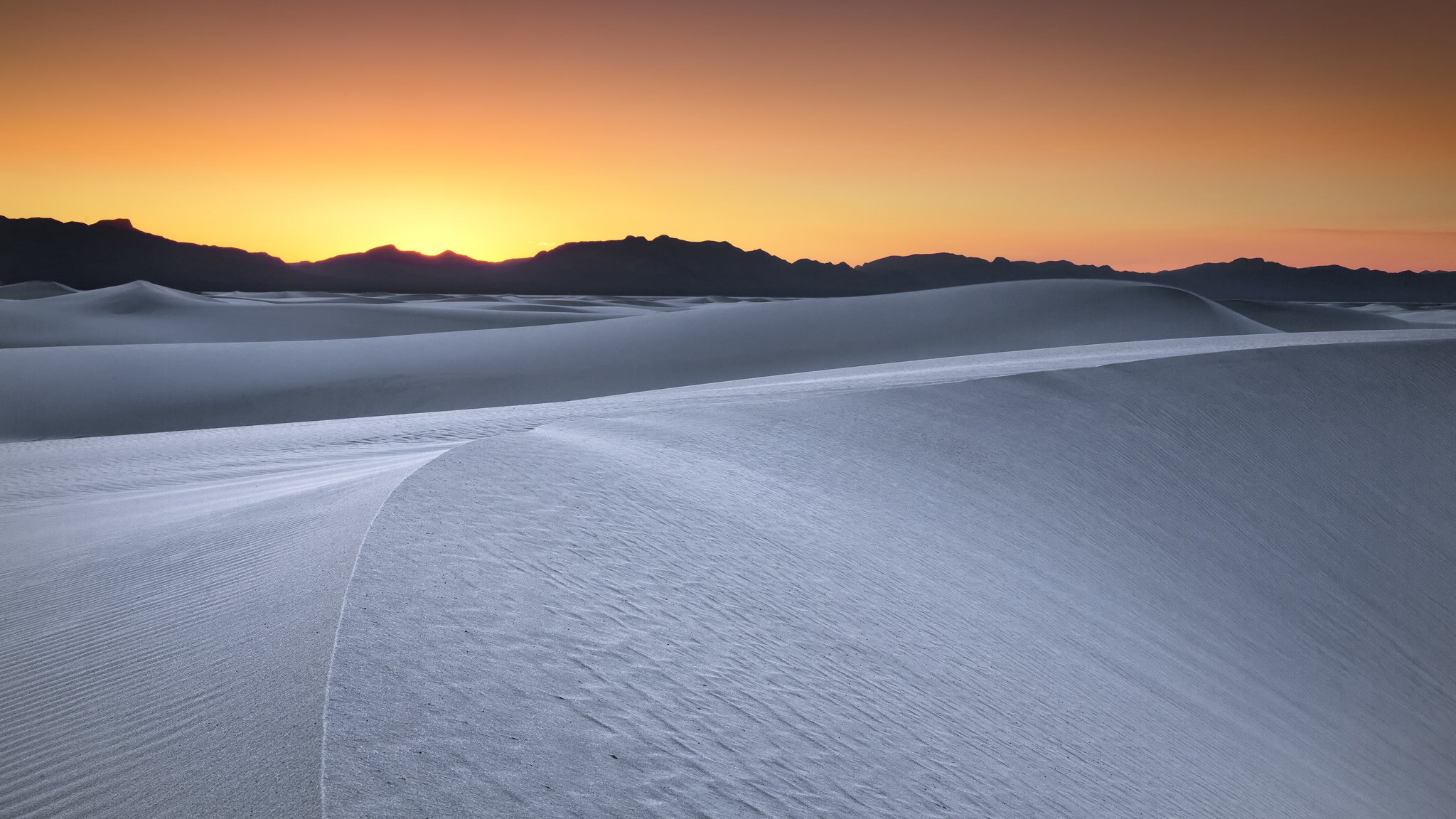 désert coucher de soleil paysage