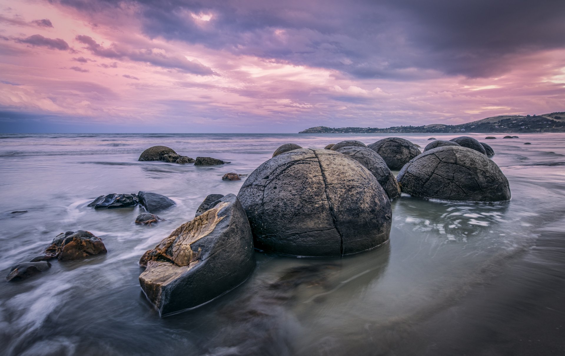 dawn ocean beach stones sky horizon