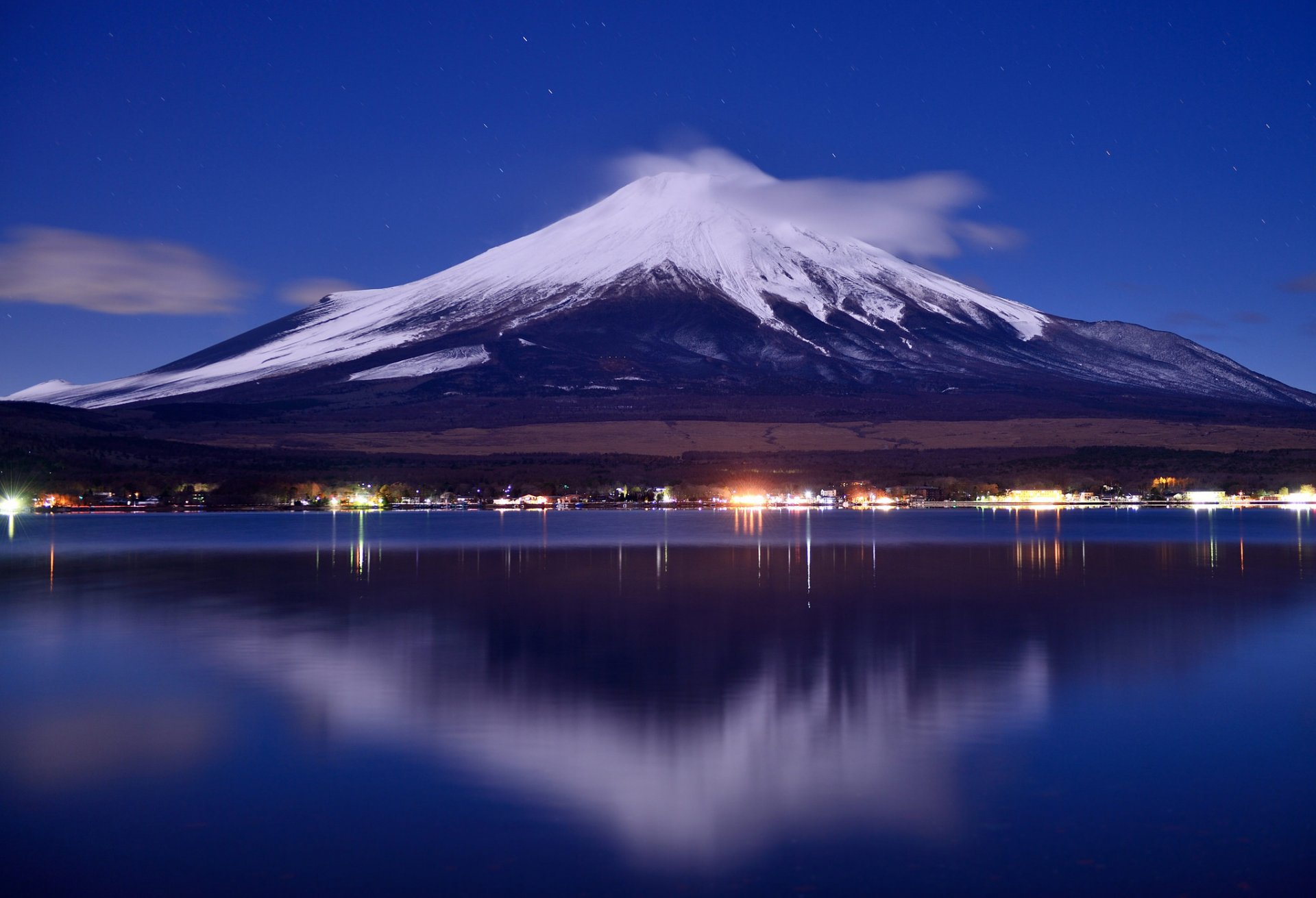 japon mont fujiyama ciel lac nuit lumières