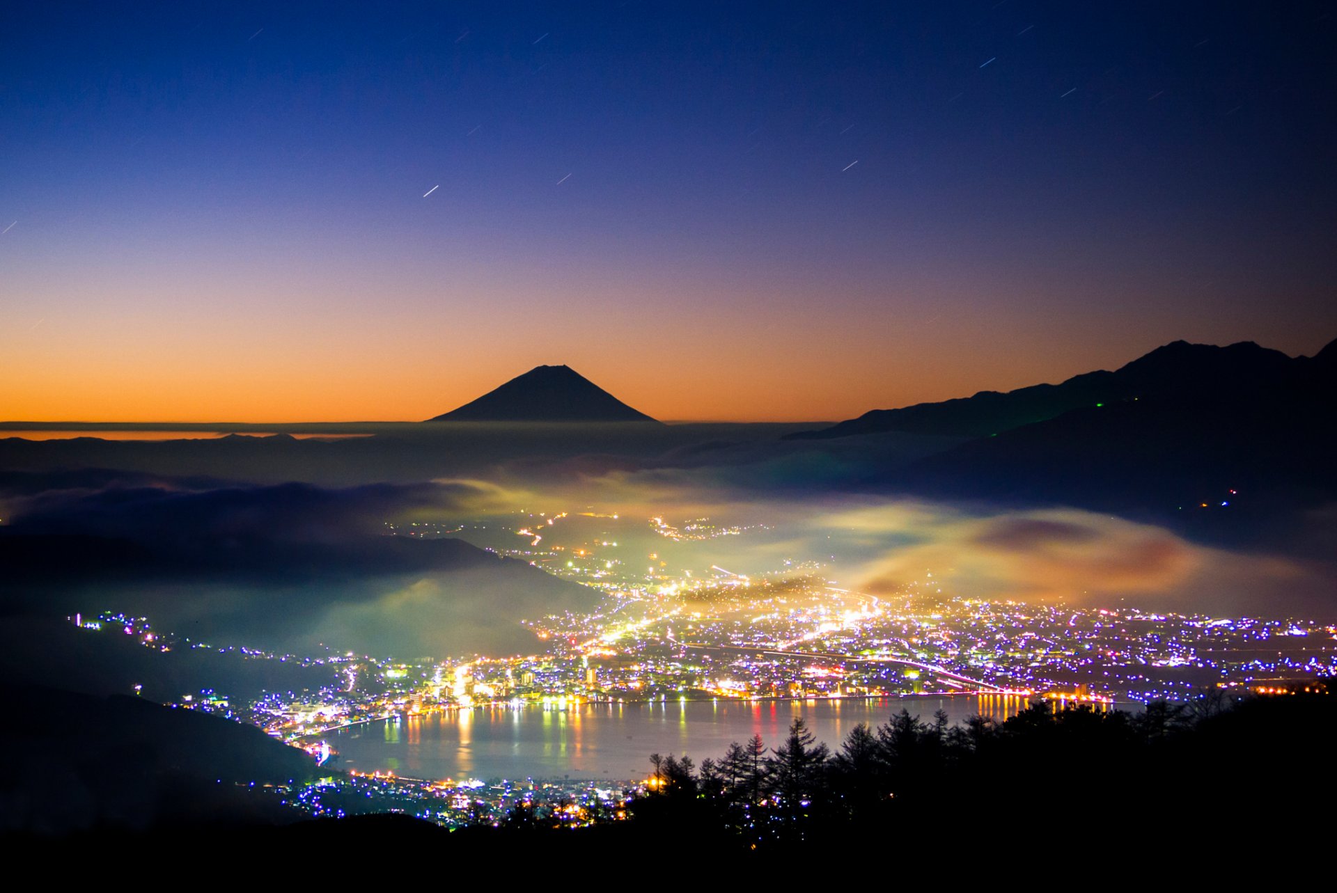 Japan Honshu Island stratovolcano mountain Fujiyama 山山 evening night light