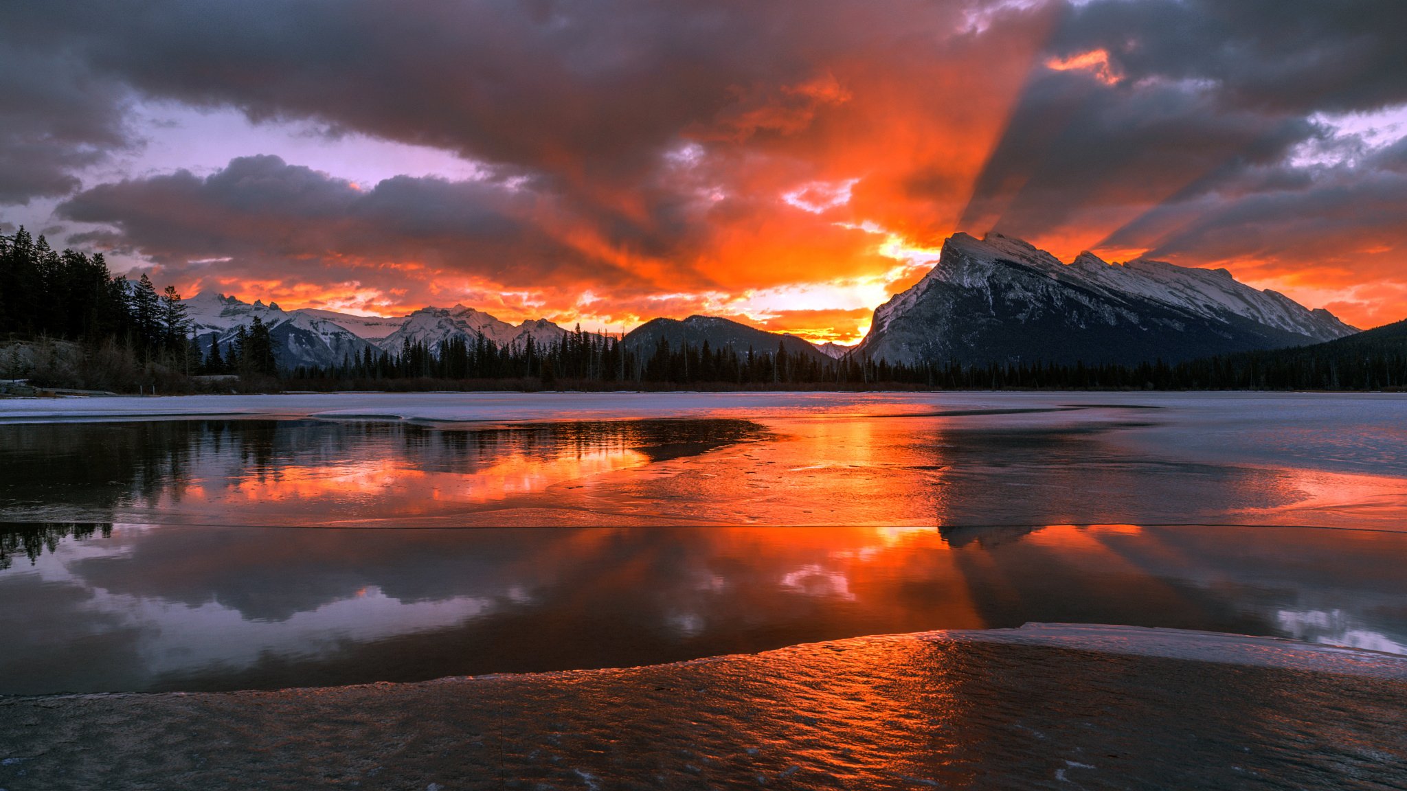 canada alberta parc national de banff matin montagnes neige hiver aube agonie