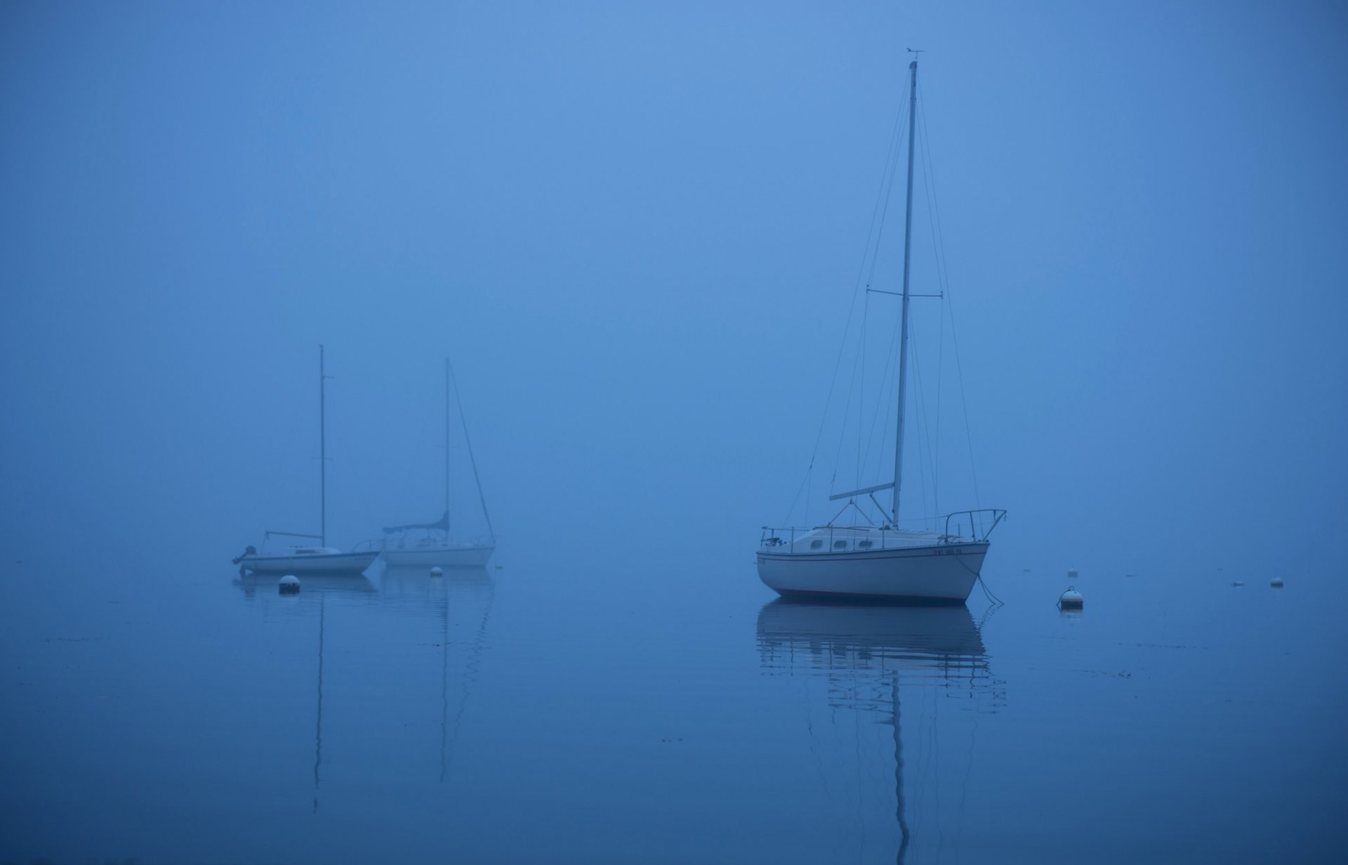 niebla mar barco yate