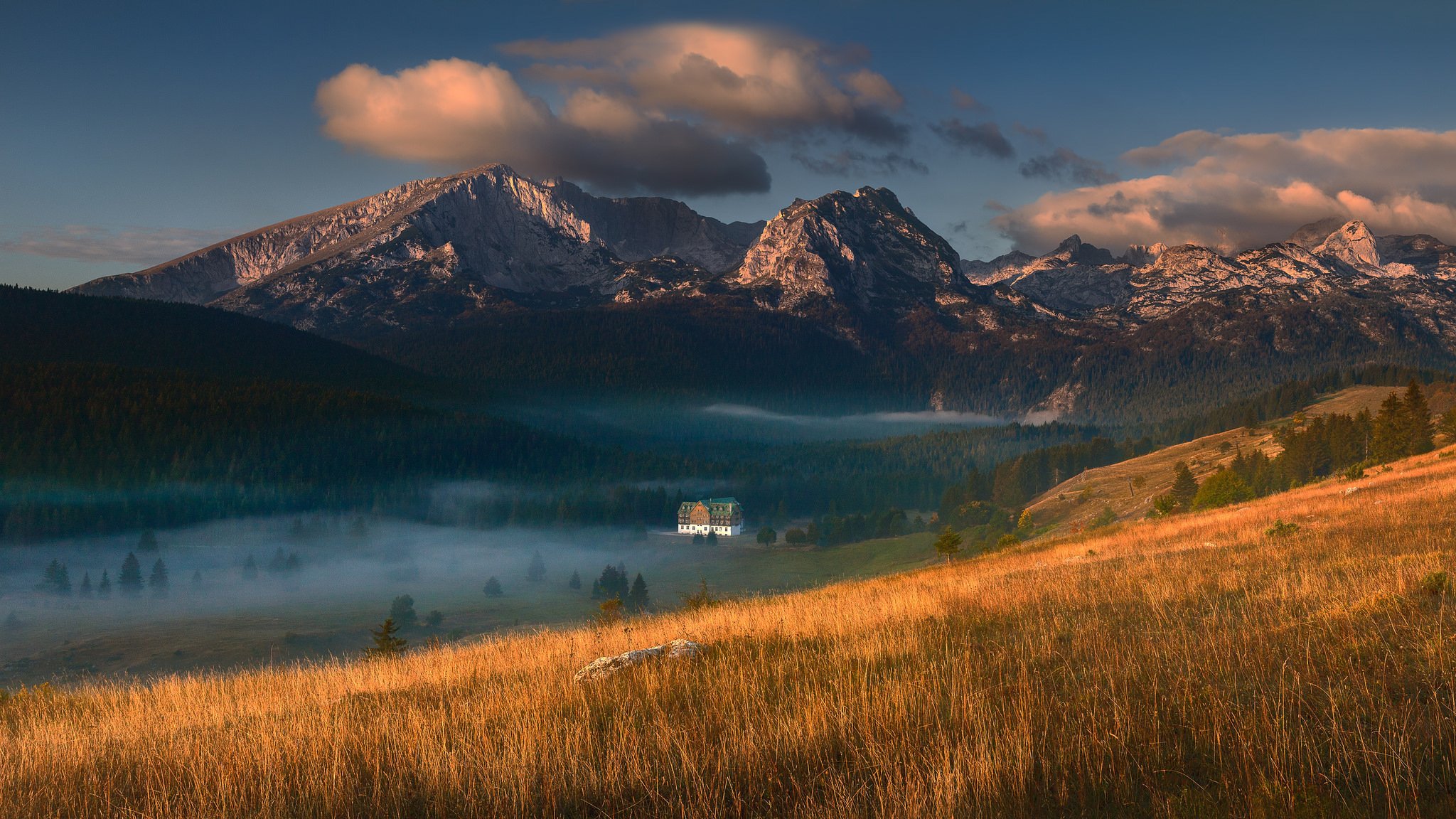 mountain fog house