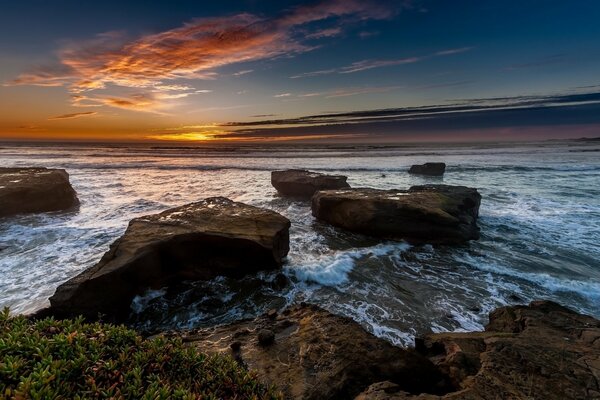 Incredible sea sunsets