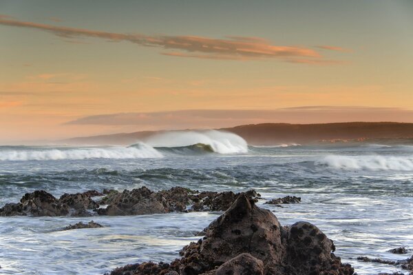 Puerto de Waikato Beach al atardecer