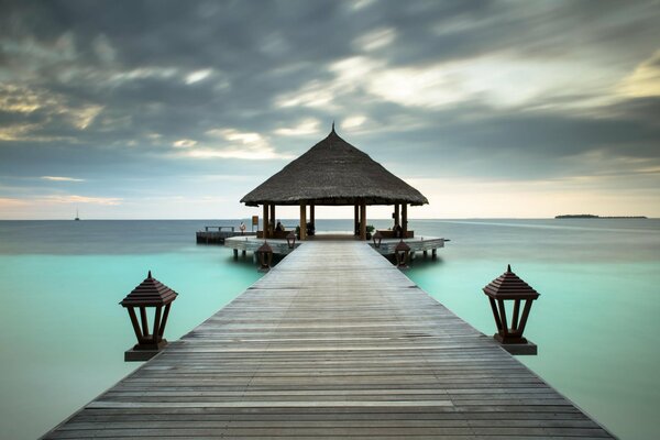 Jetée et bungalow Resort Maldives