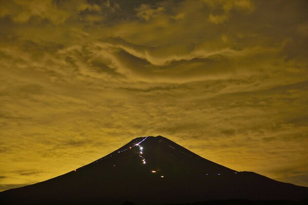 Mount Fujiyama in der Nacht