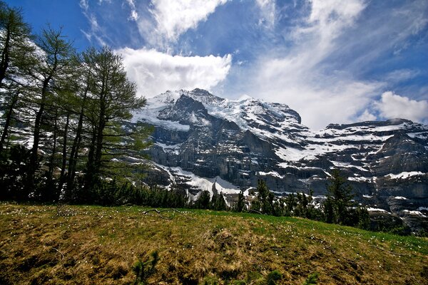 Le nuvole di montagna non danno riposo