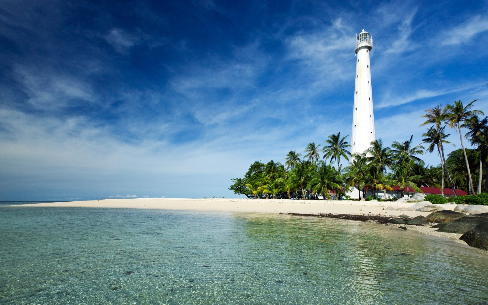 tanjung kelayang strand belitung insel indonesien java meer belitung javanisches meer leuchtturm küste palmen