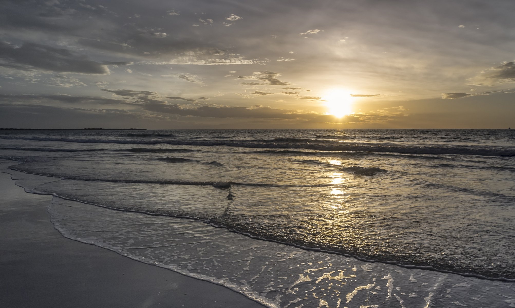 schöne sonnenaufgang szene meer natur landschaft himmel wolken schöne sonnenaufgang szene