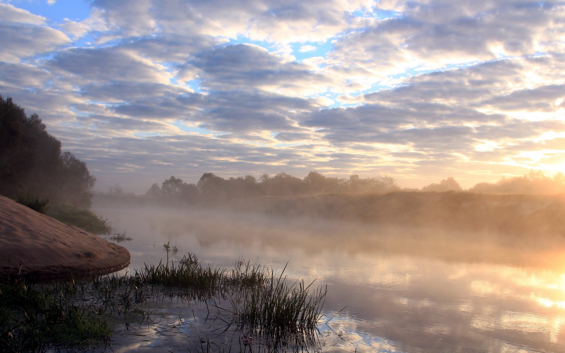 morning river fog landscape