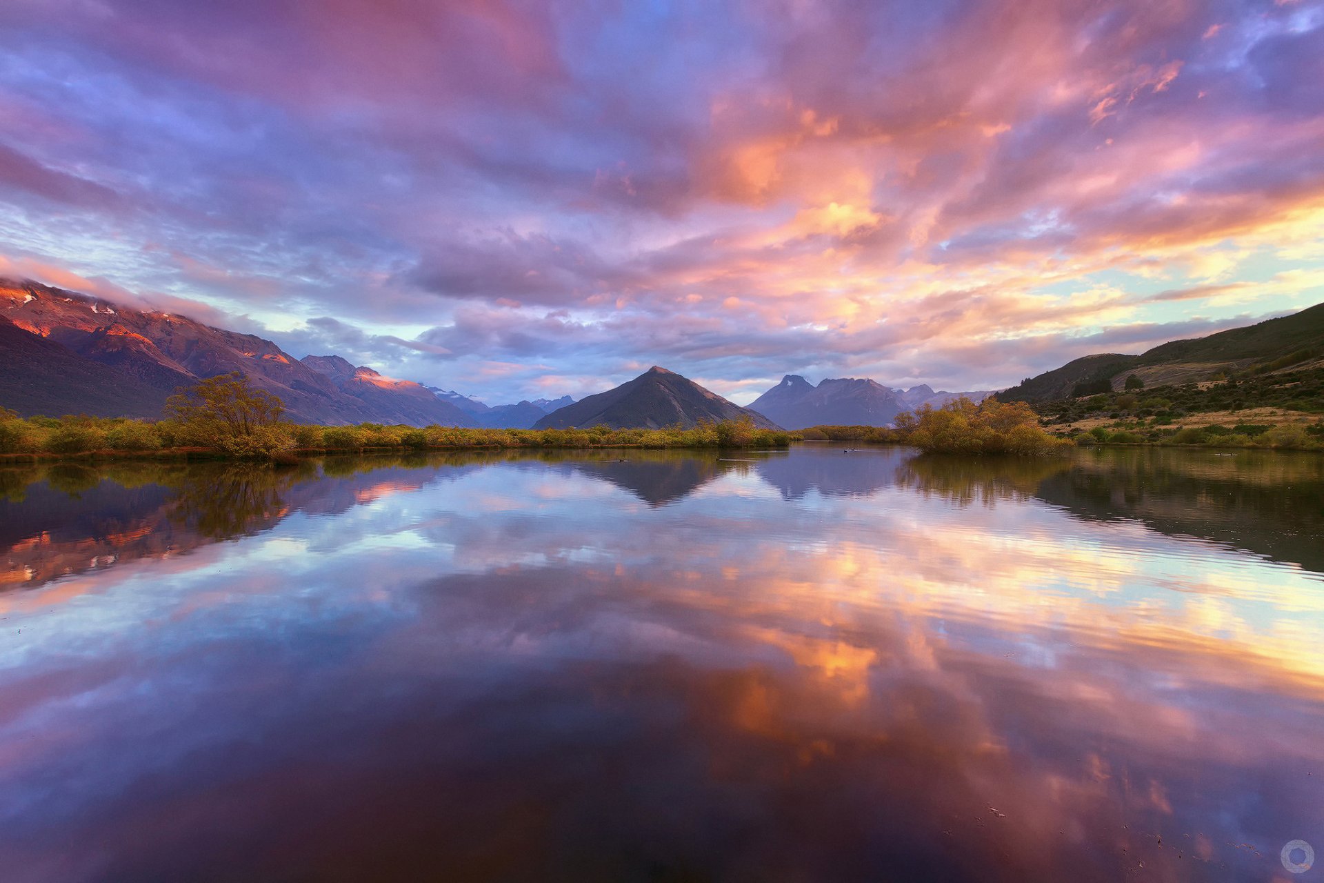 nuova zelanda isola del sud wakatipu lago montagne riflessioni cielo nuvole