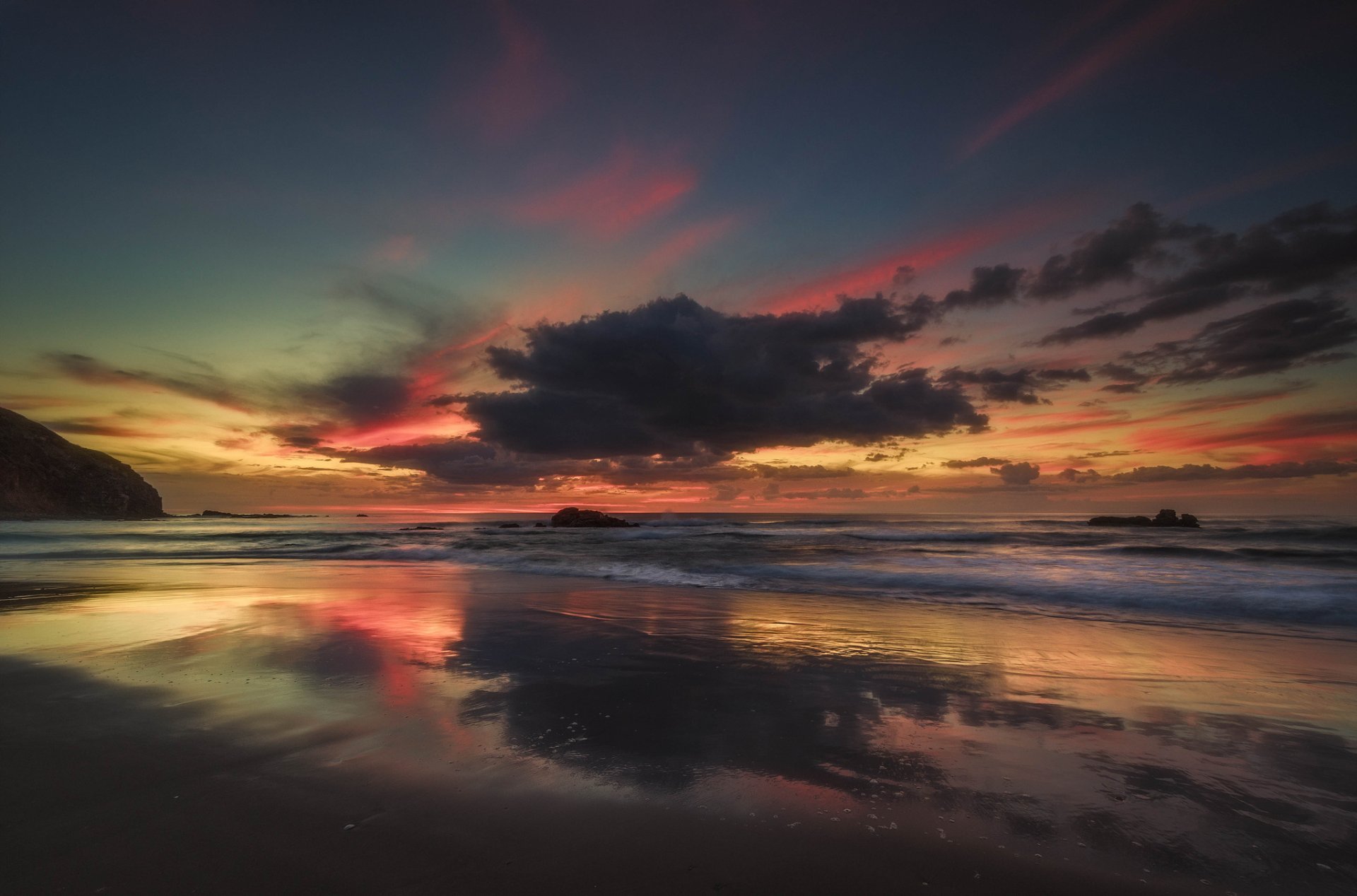 beach dawn sky clouds ocean new zealand waikato nz