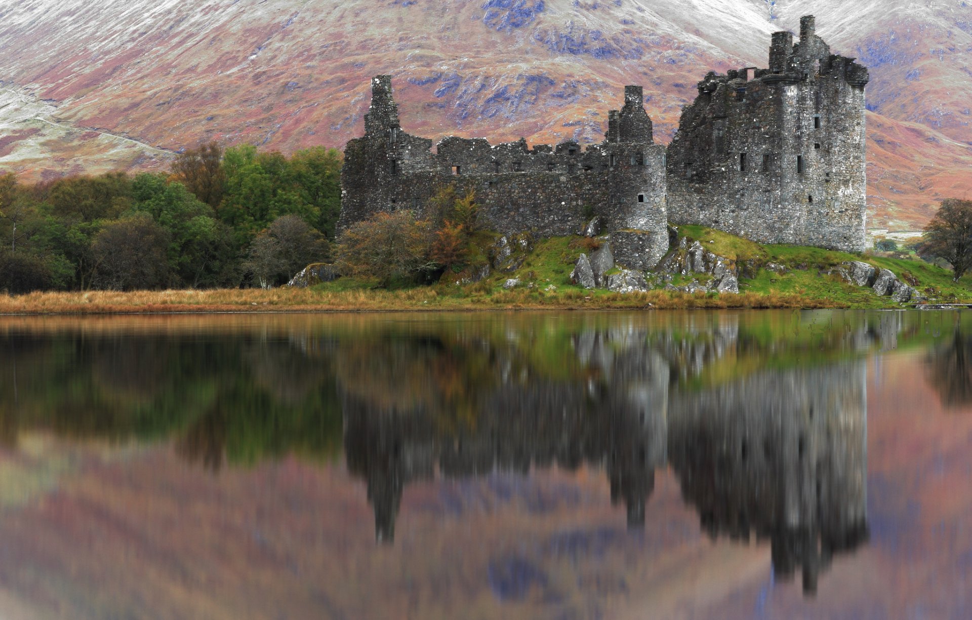 berge bäume schloss ruinen see reflexion