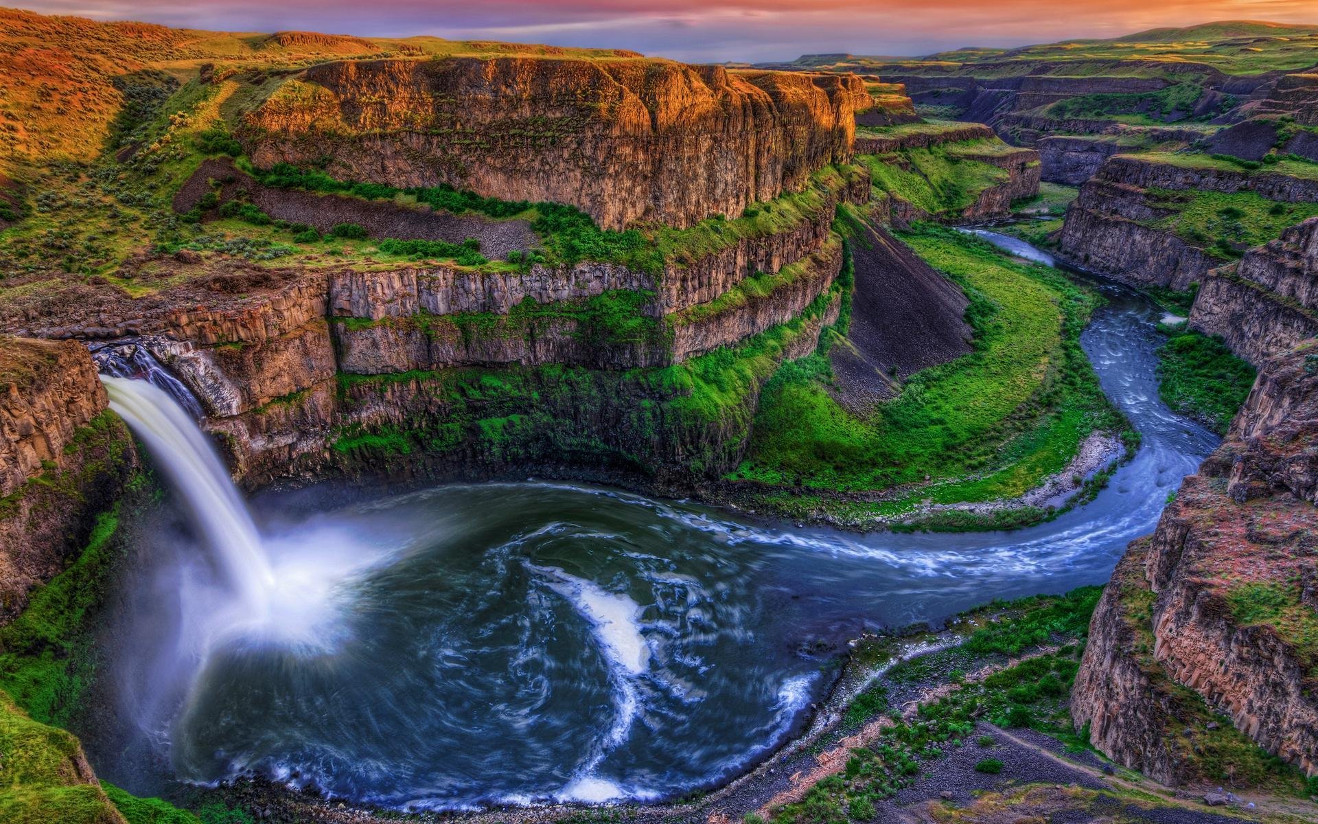 paysage vue d en haut cascade rochers ciel