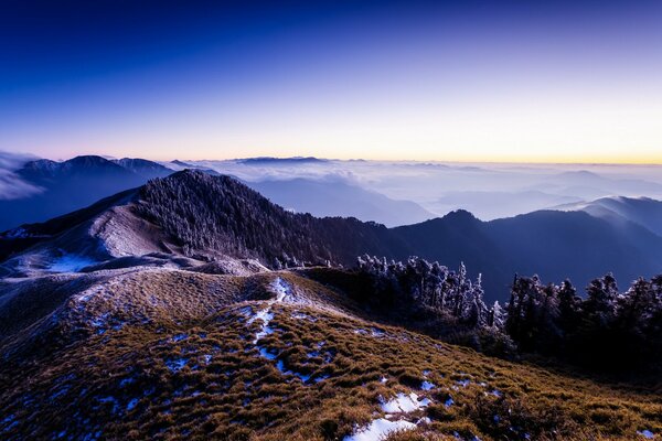 Au sommet d un paysage de montagne