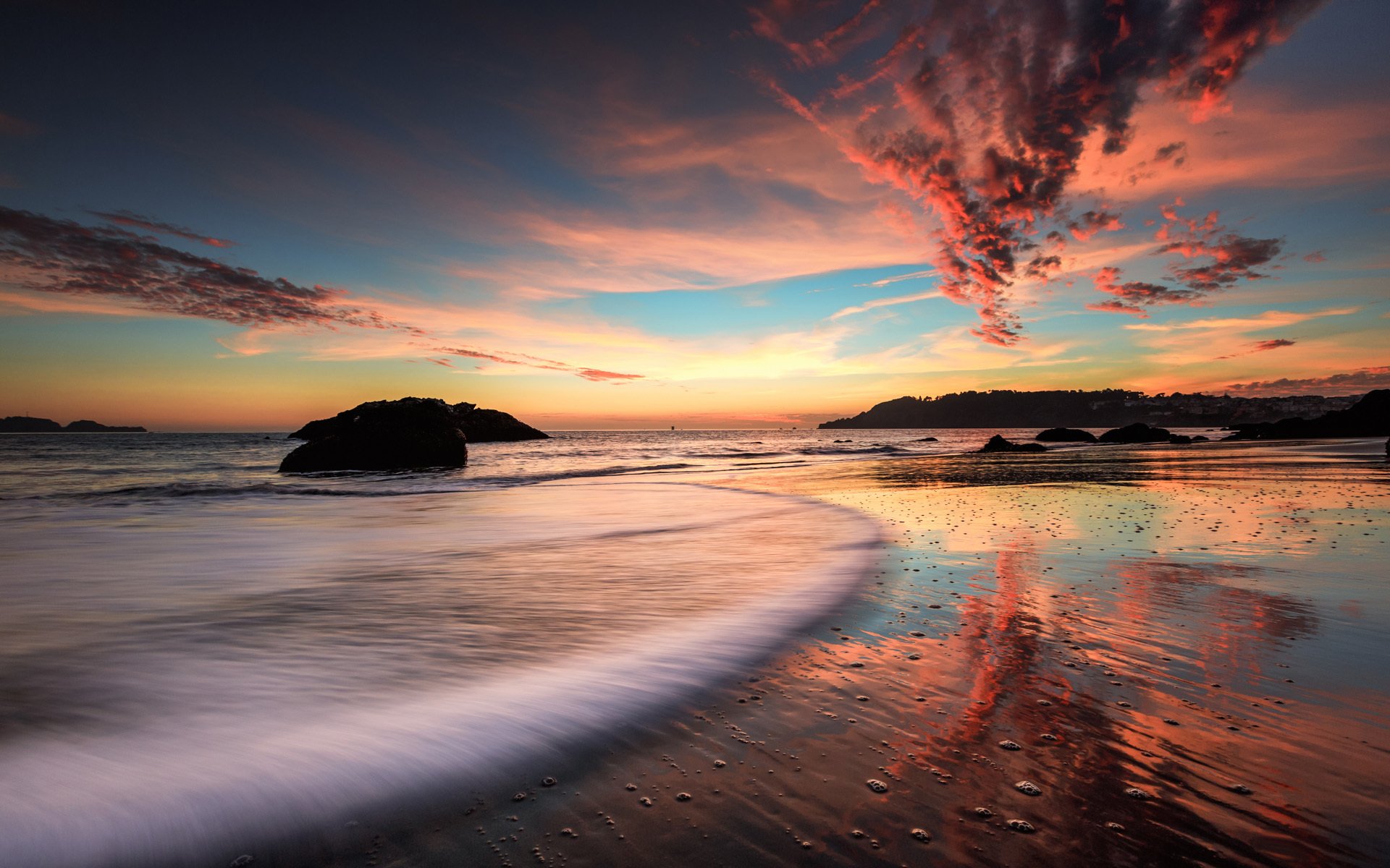 meer strand felsen abend sonnenuntergang