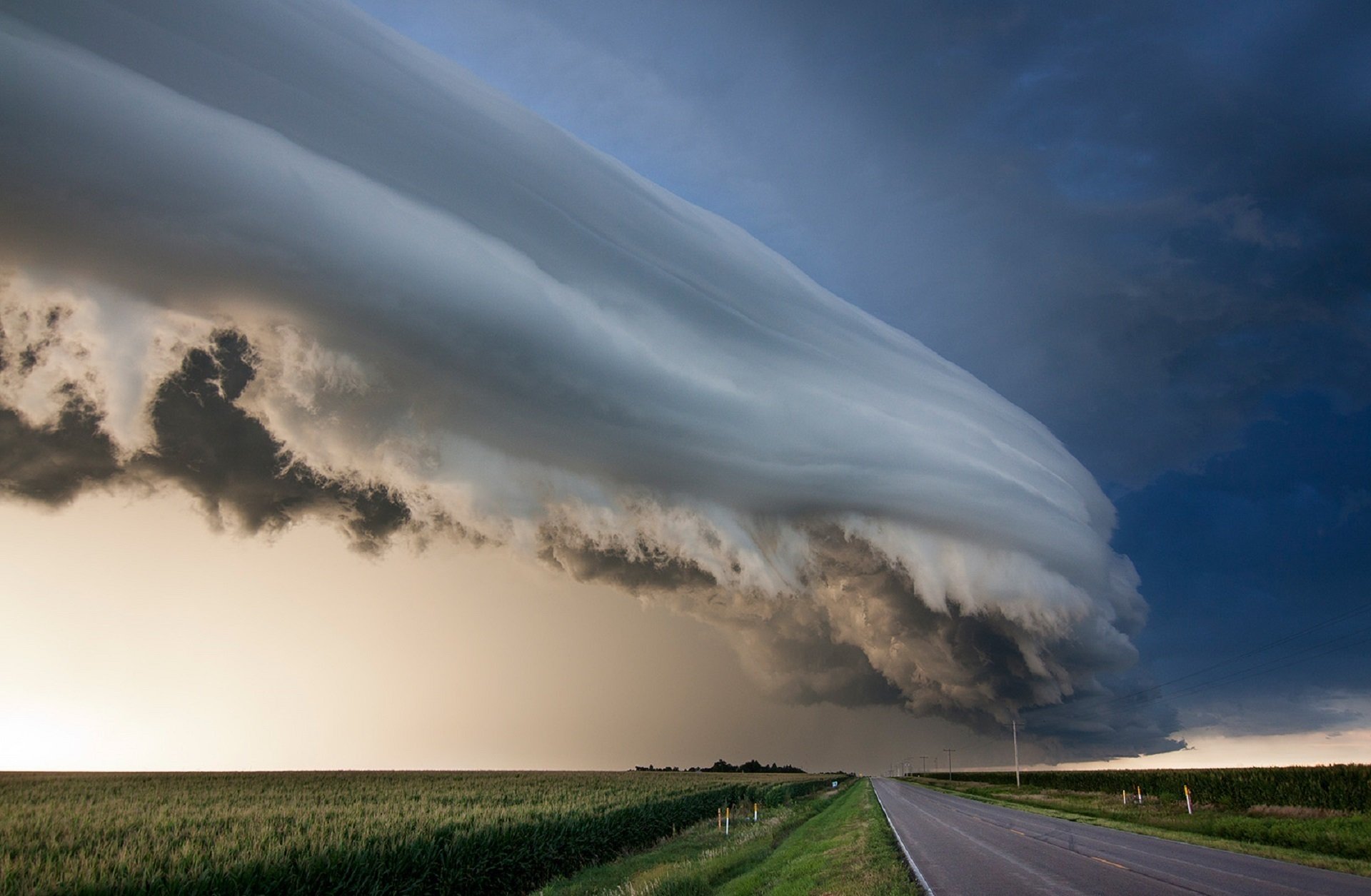 route champ nuages paysage nature