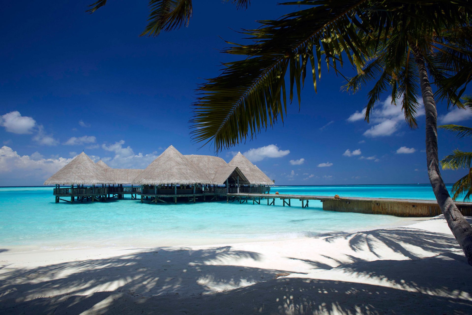 beach sand palma ocean bungalow sky cloud