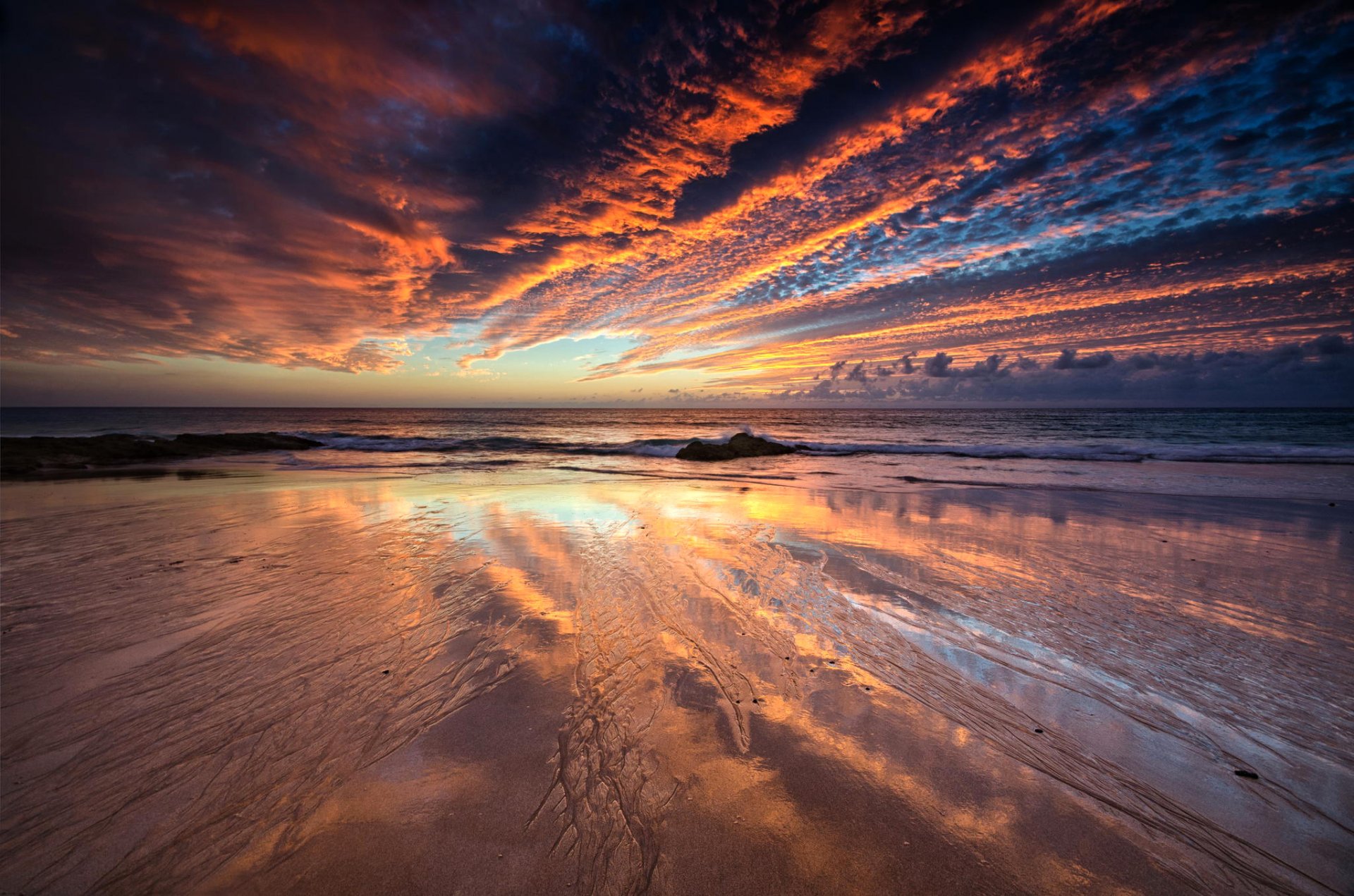 cielo nubes puesta de sol mar marea baja reflexión