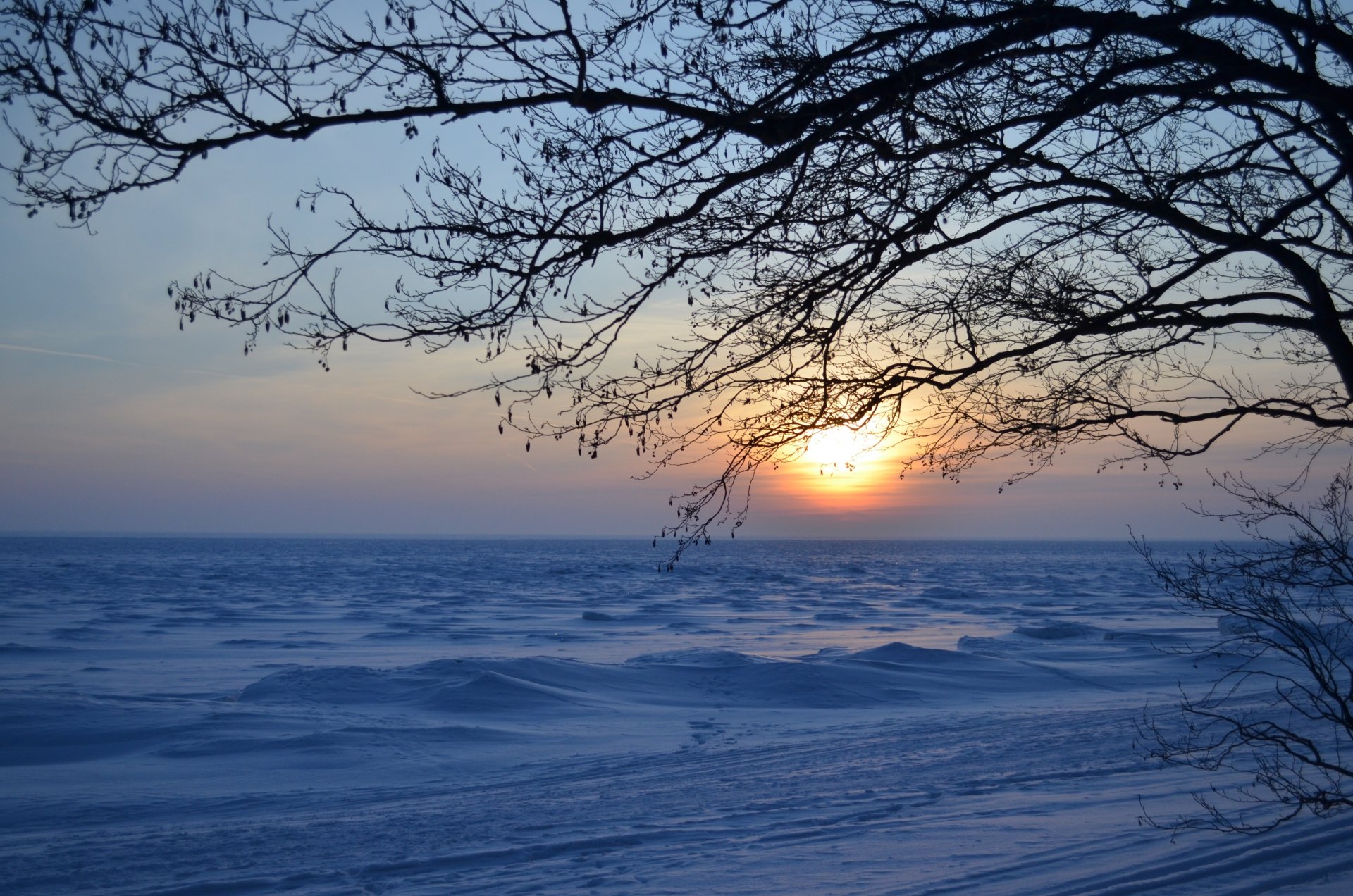 winter drifts snow sunset gulf night