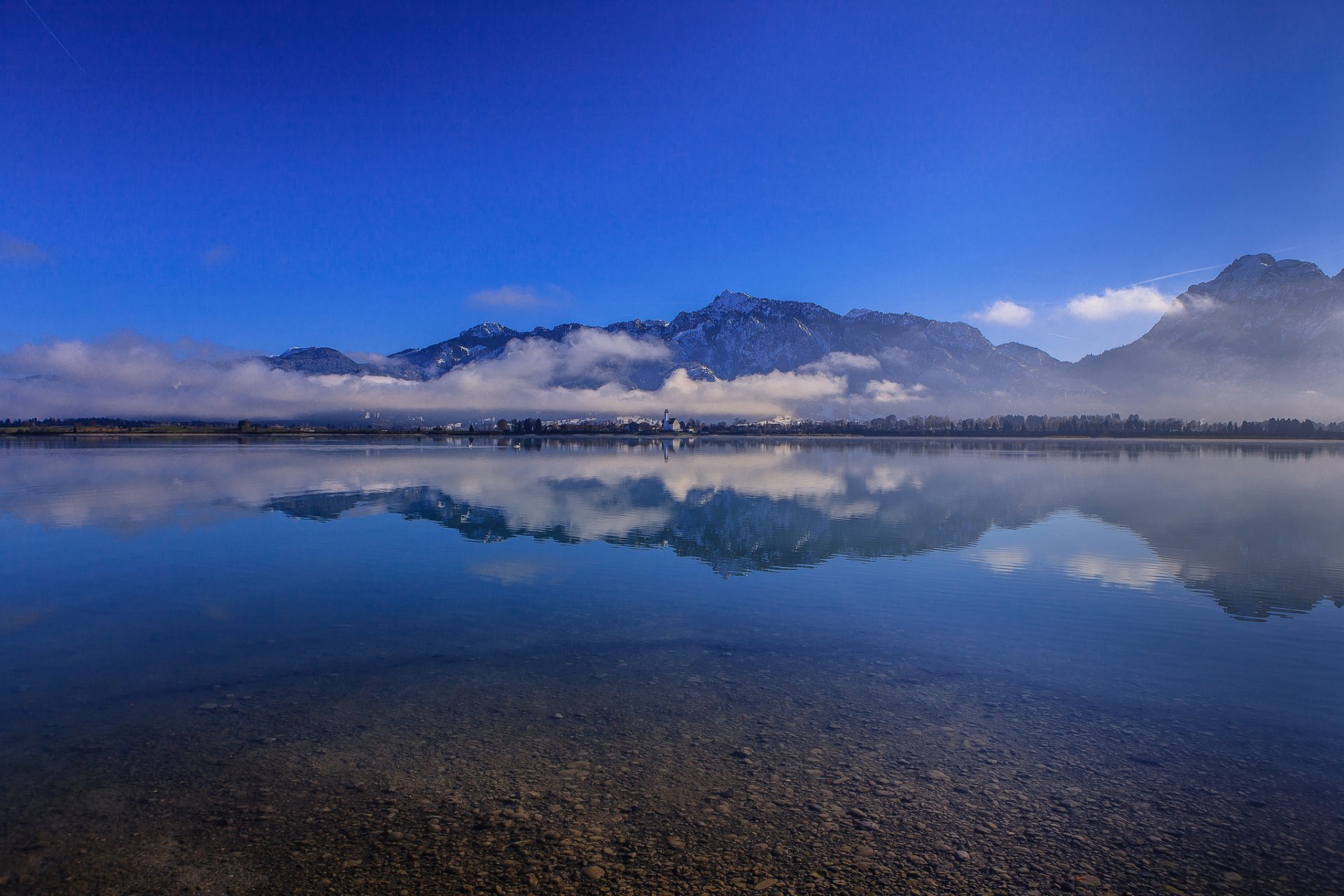 forgensee bayern deutschland alpen forgensee berge reflexion