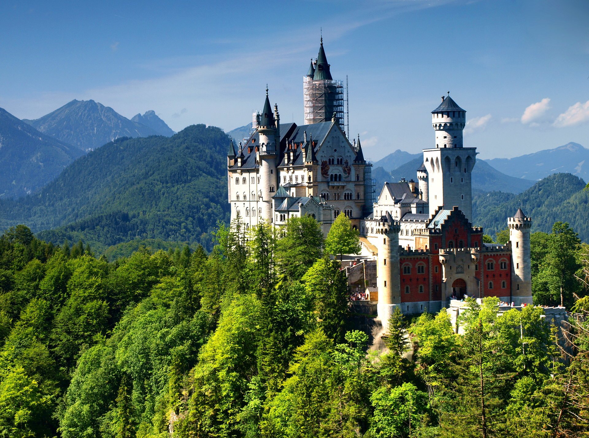 château de neuschwanstein bavière allemagne alpes montagne château neuschwanstein