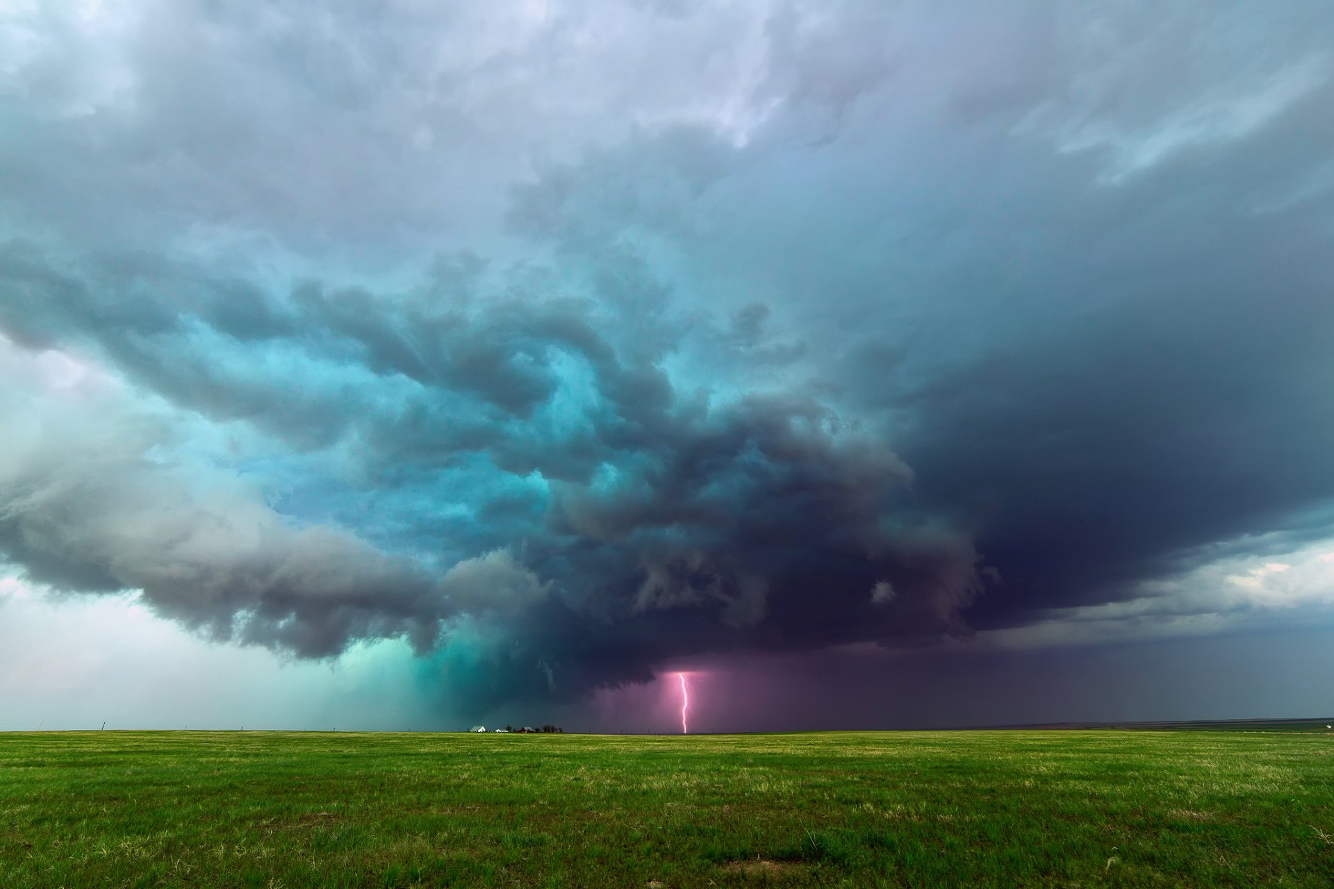 états-unis colorado champs plaine ferme foudre tempête nuages