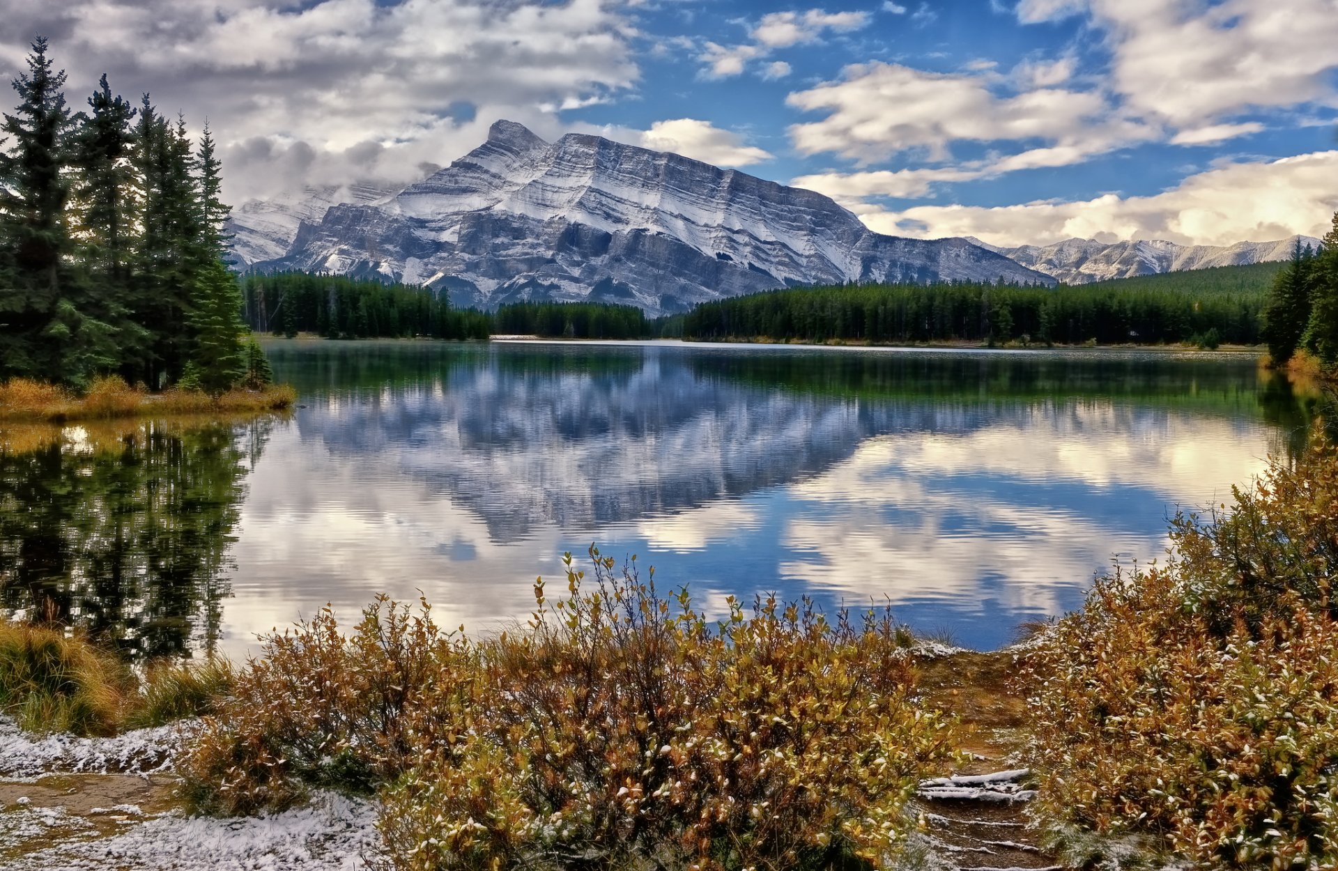 monte rundle parco nazionale di banff canada banff lago montagne