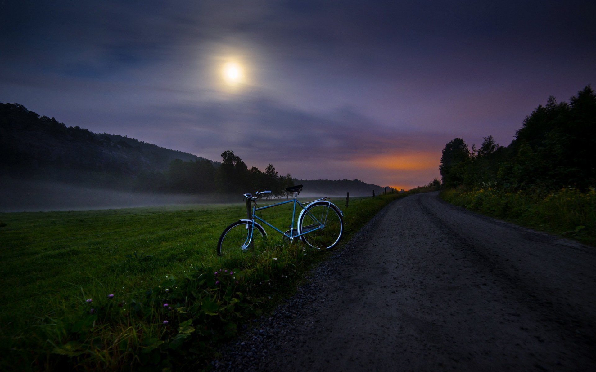 notte strada bicicletta