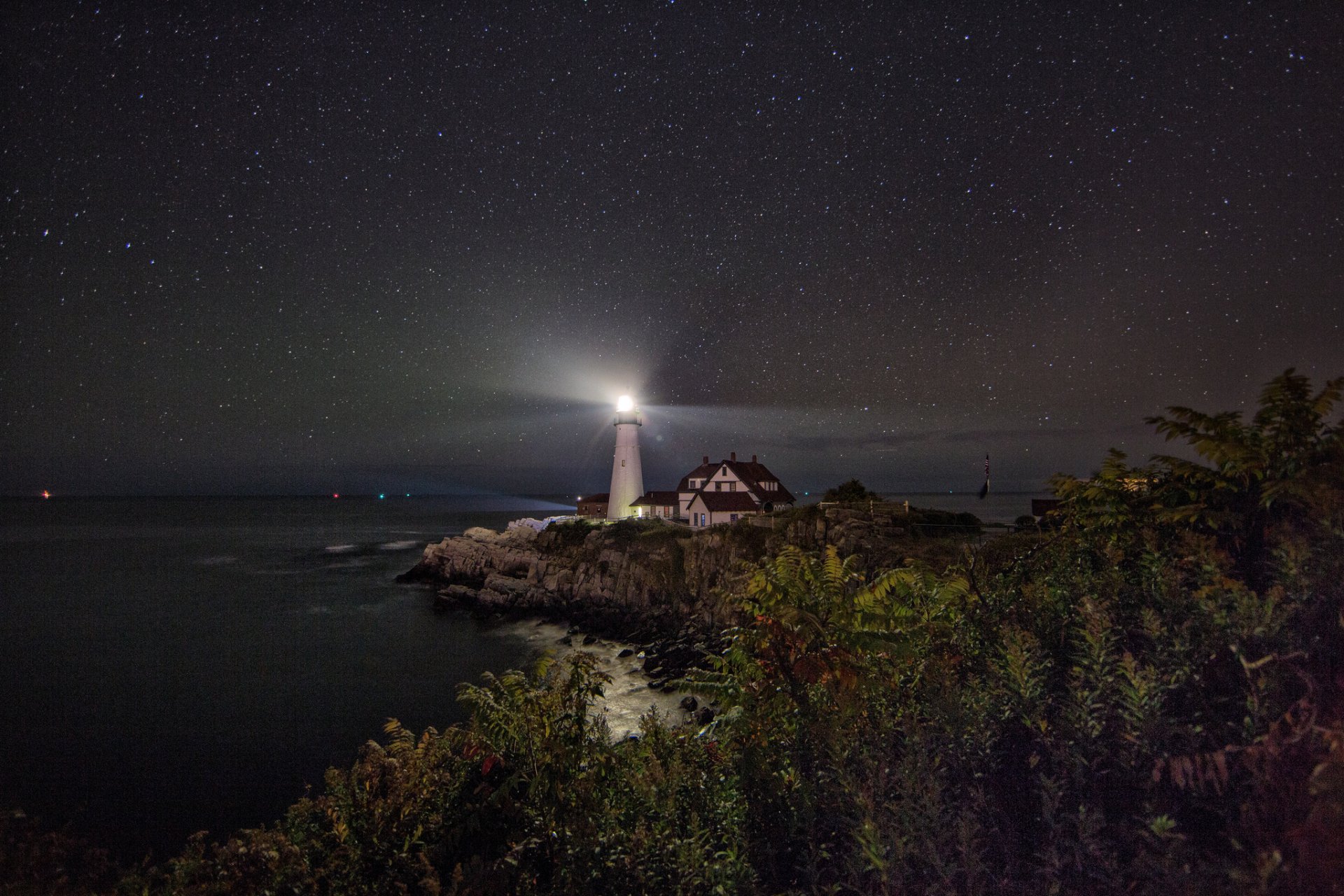 meer nacht leuchtturm sterne