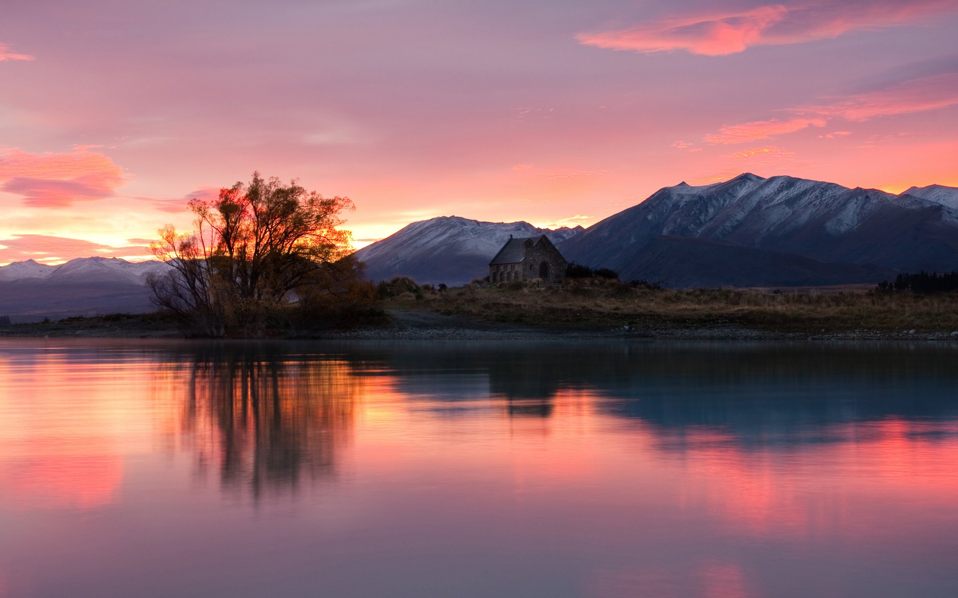 nueva zelanda amanecer cabaña lago paisaje montañas cielo